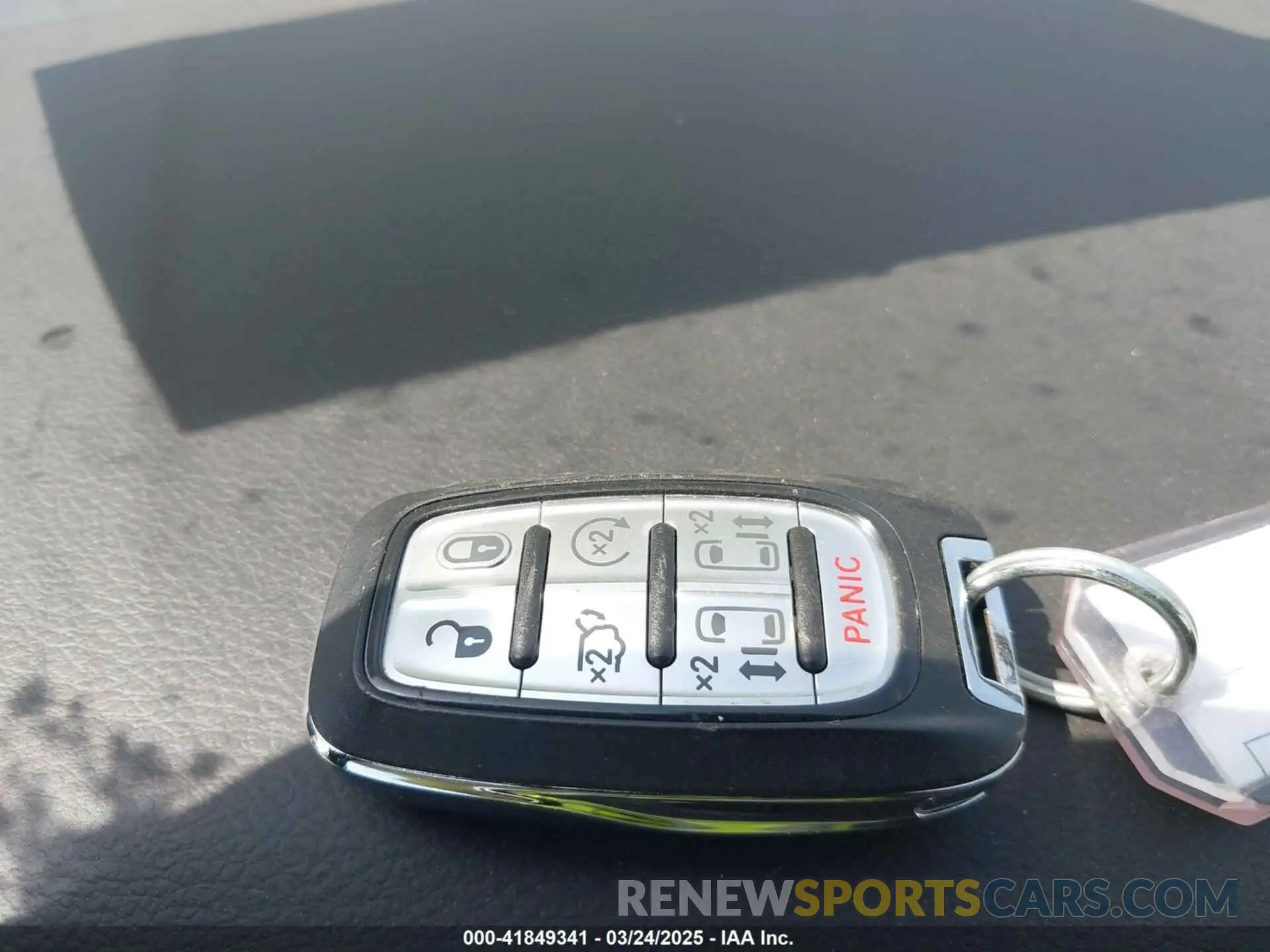 11 fotografías del automóvil dañado 2C4RC1BG9PR600787 CHRYSLER PACIFICA 2023