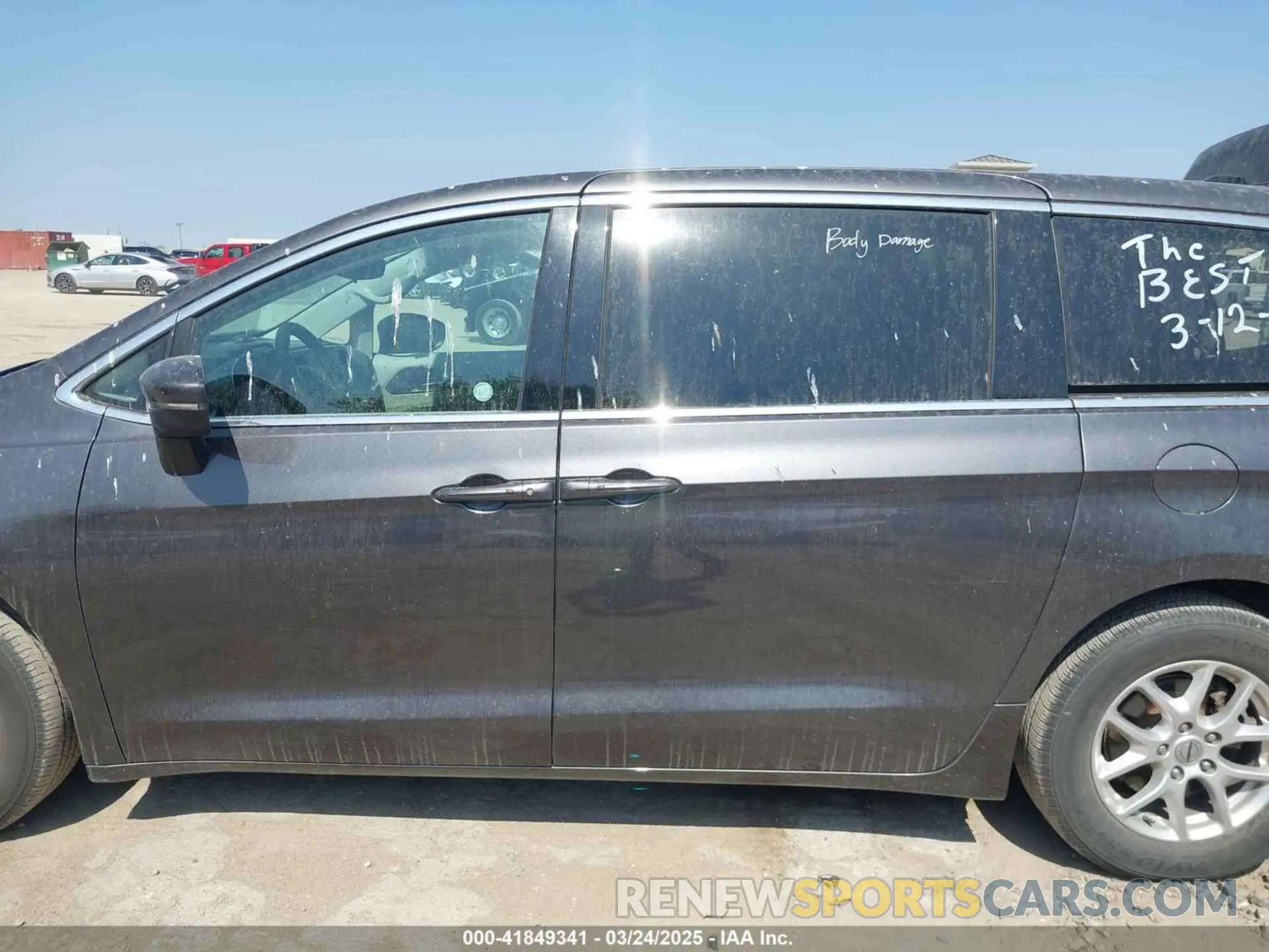 14 fotografías del automóvil dañado 2C4RC1BG9PR600787 CHRYSLER PACIFICA 2023
