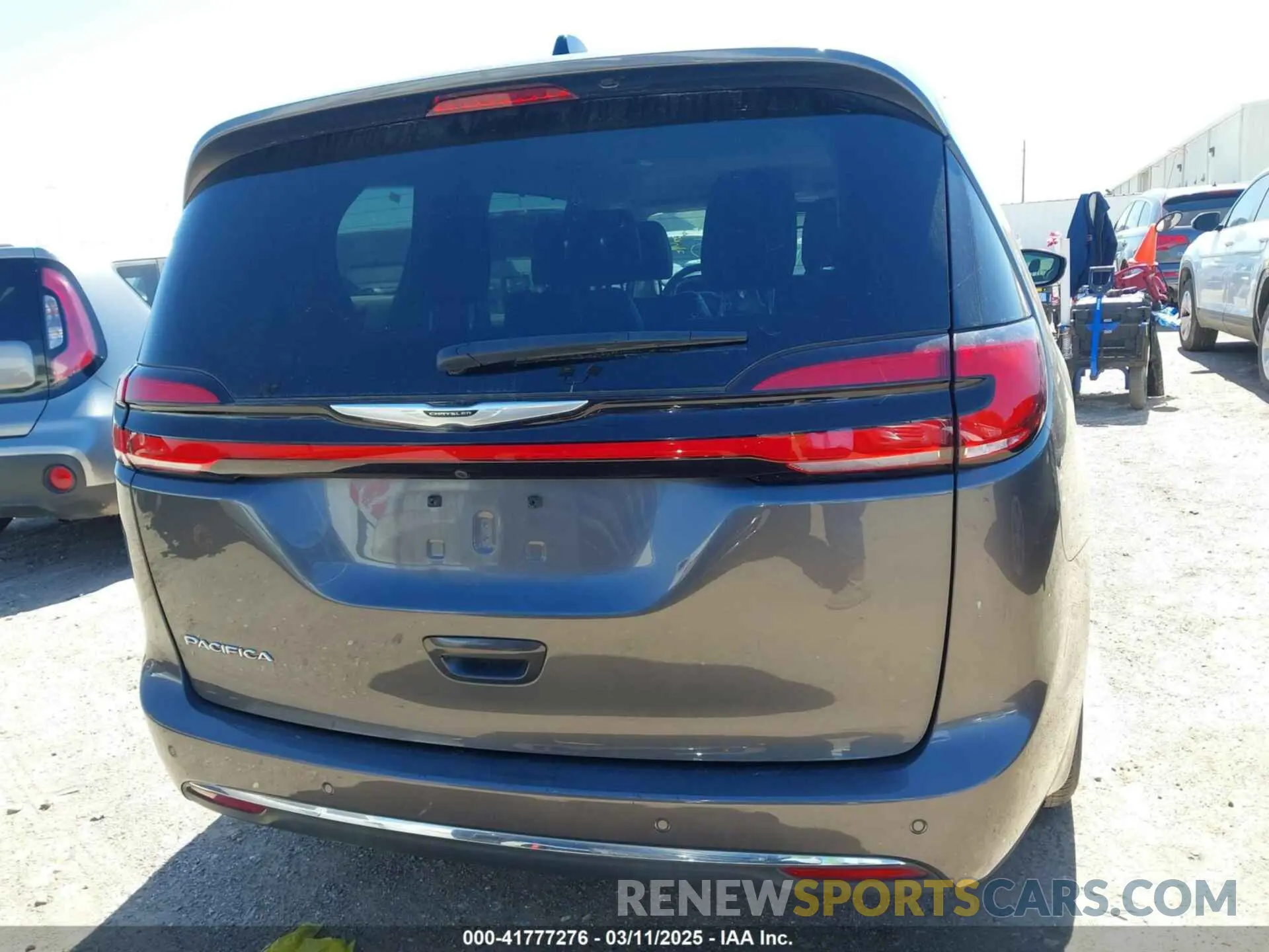16 fotografías del automóvil dañado 2C4RC1BGXPR530636 CHRYSLER PACIFICA 2023
