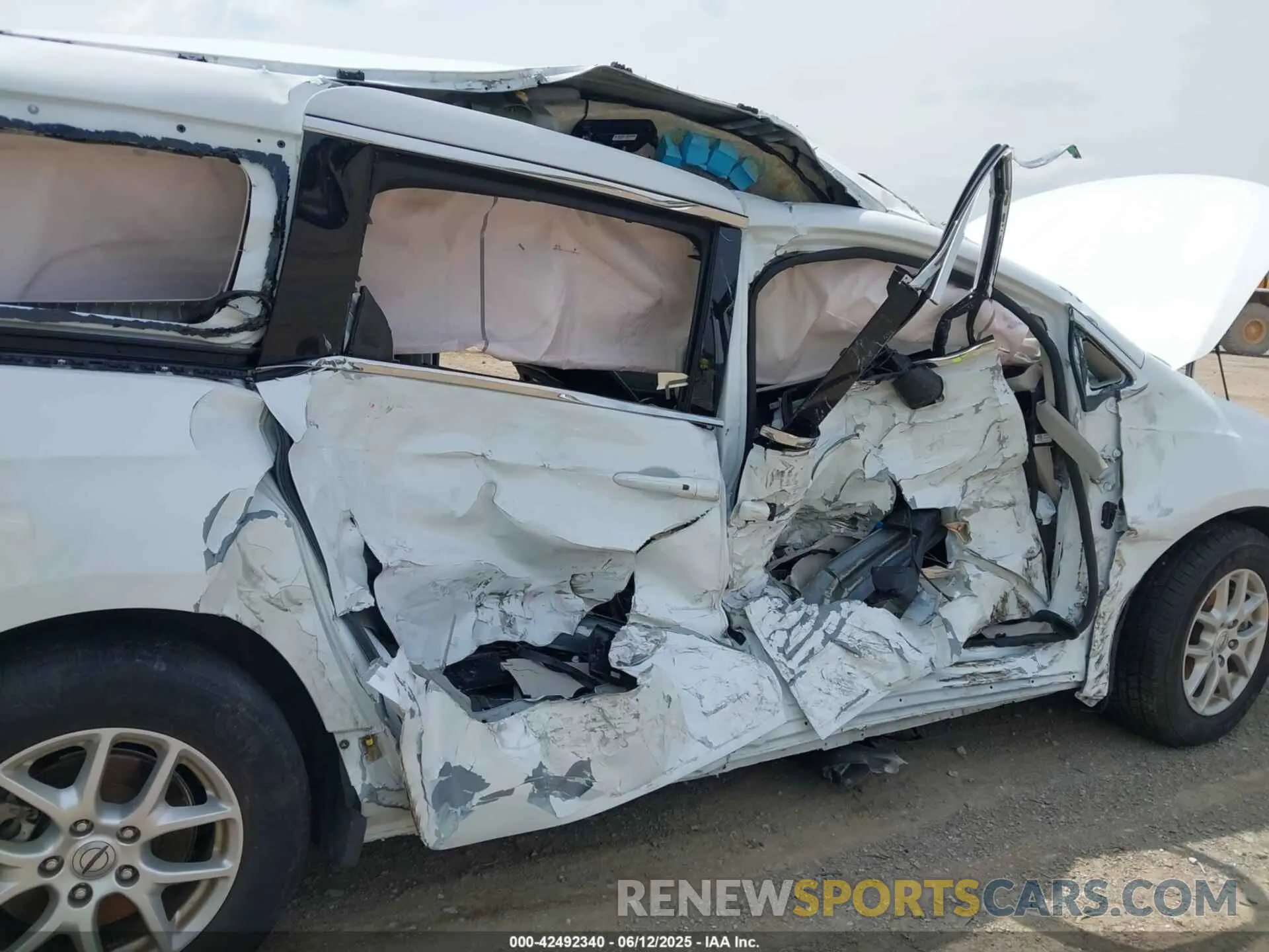 6 fotografías del automóvil dañado 2C4RC1BGXPR531396 CHRYSLER PACIFICA 2023