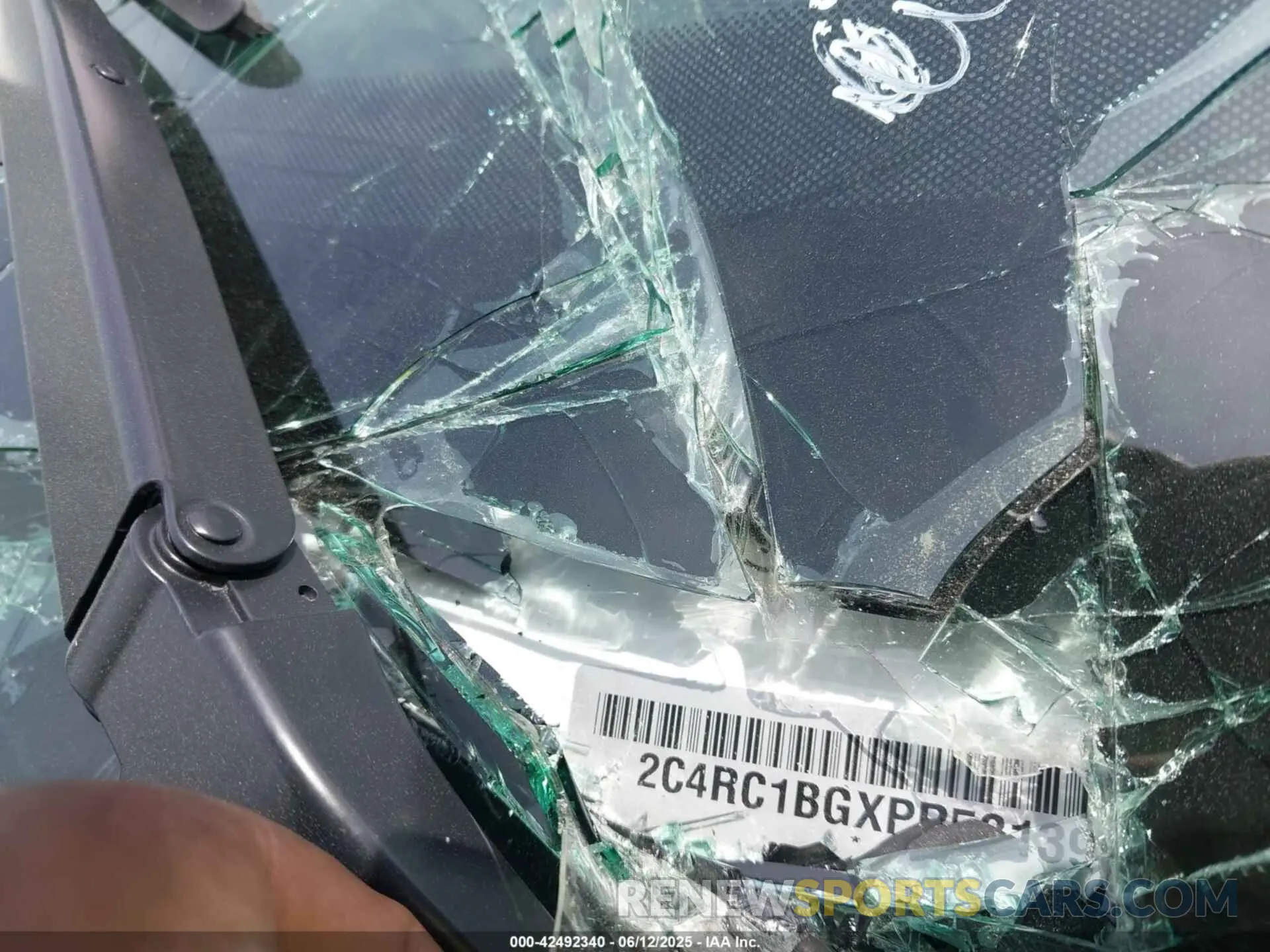 9 fotografías del automóvil dañado 2C4RC1BGXPR531396 CHRYSLER PACIFICA 2023