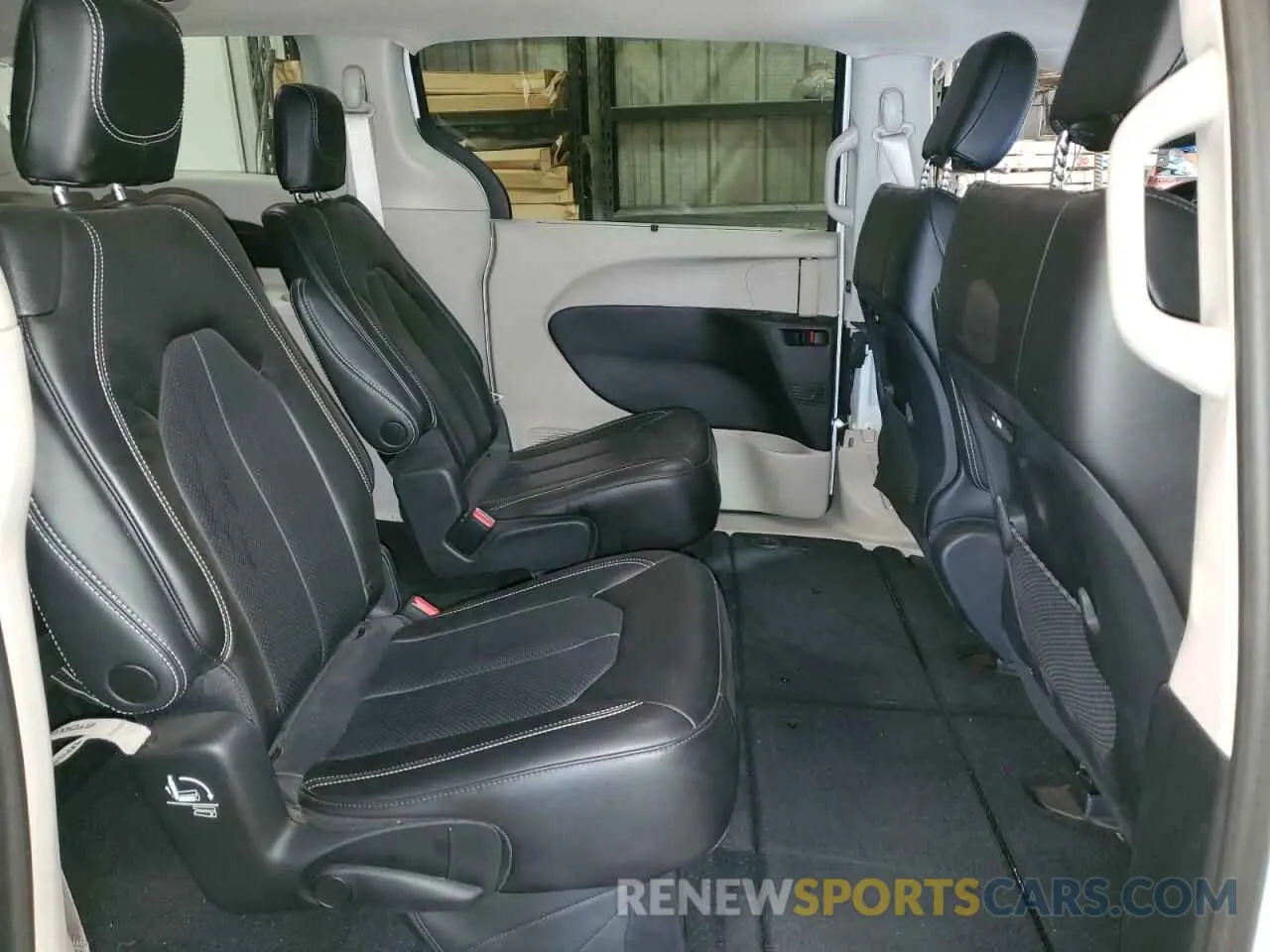 11 fotografías del automóvil dañado 2C4RC1BGXPR540177 CHRYSLER PACIFICA 2023