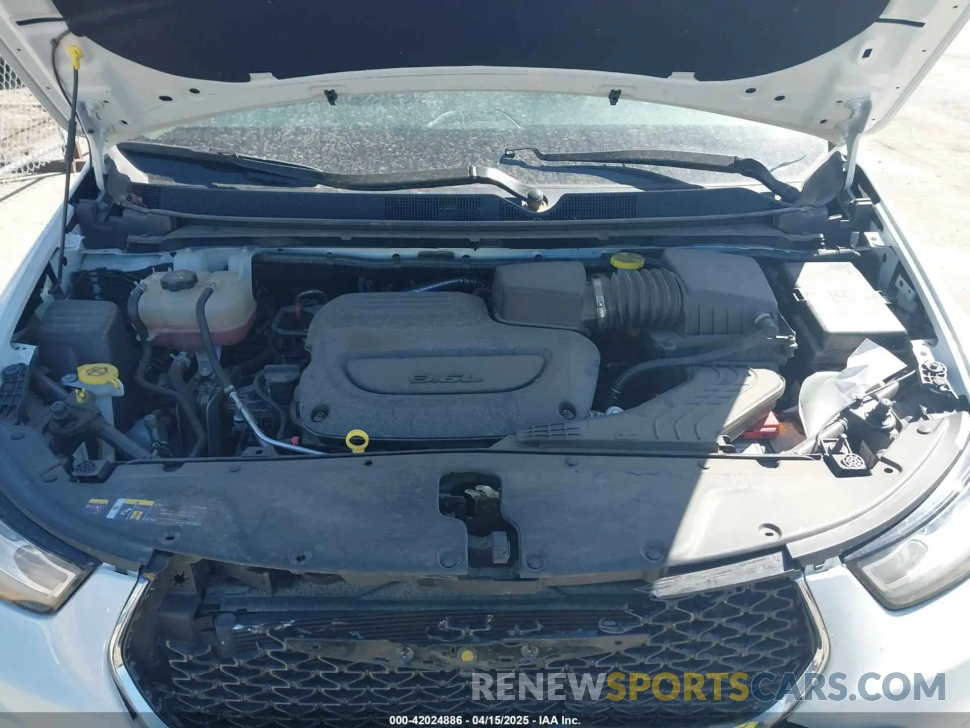 10 fotografías del automóvil dañado 2C4RC1BGXPR547212 CHRYSLER PACIFICA 2023