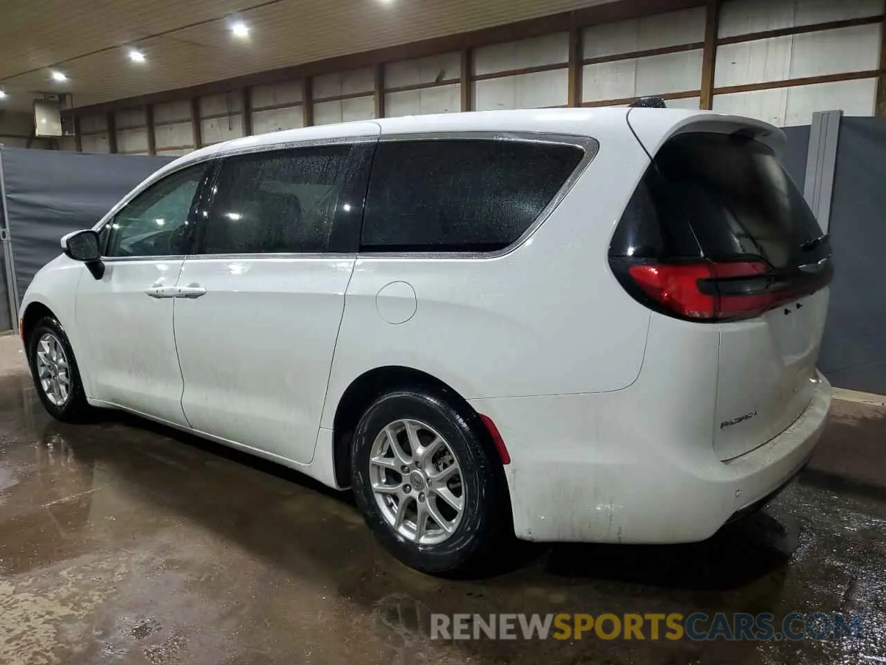 2 fotografías del automóvil dañado 2C4RC1BGXPR553611 CHRYSLER PACIFICA 2023