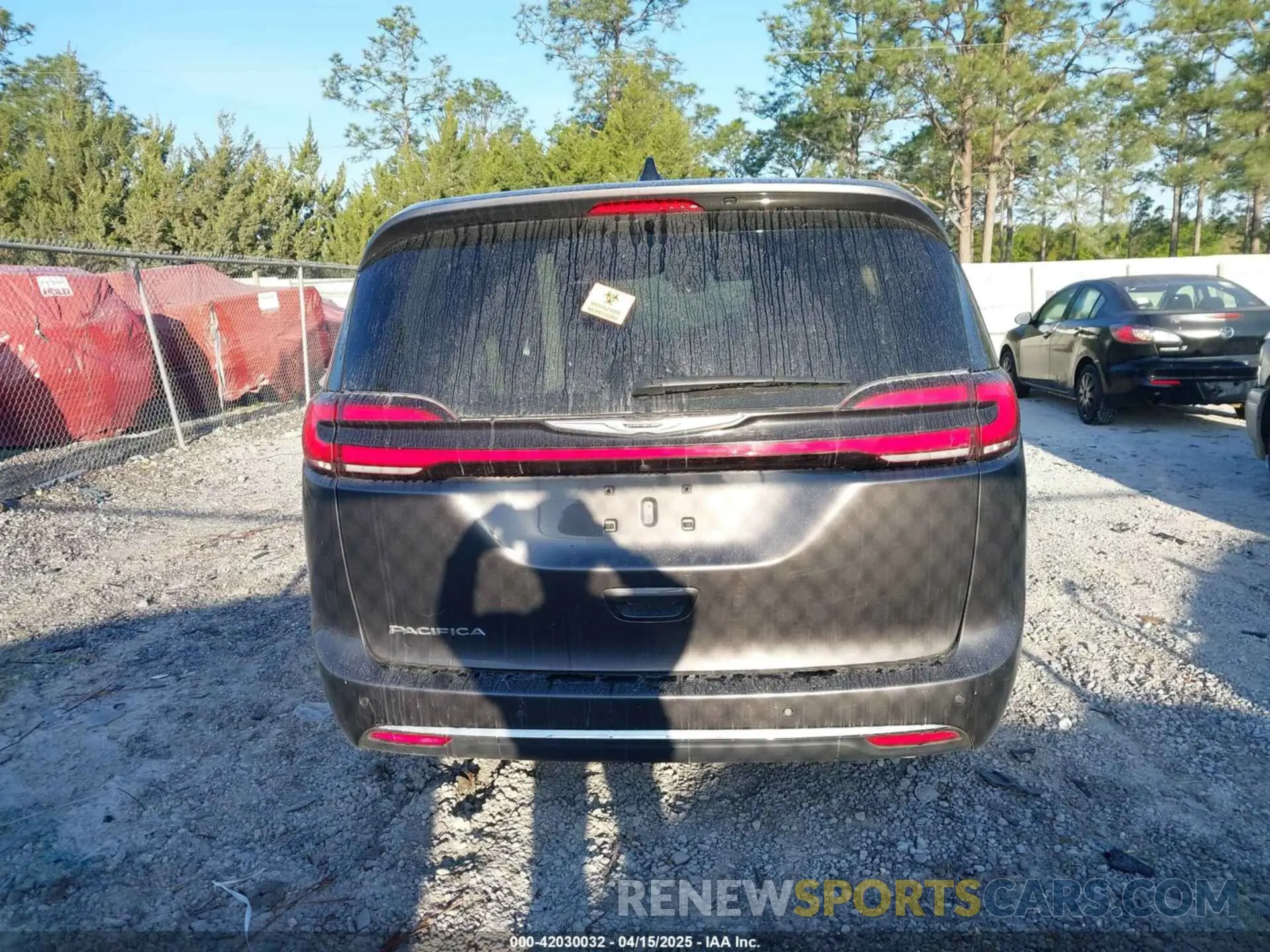 16 fotografías del automóvil dañado 2C4RC1BGXPR586754 CHRYSLER PACIFICA 2023
