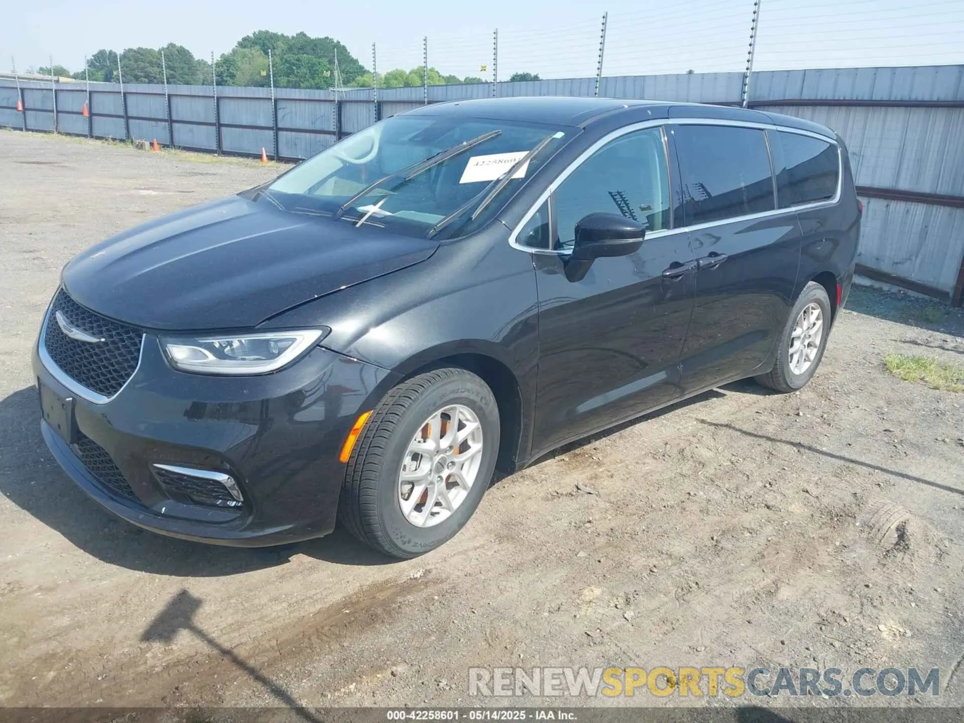 2 fotografías del automóvil dañado 2C4RC1BGXPR590965 CHRYSLER PACIFICA 2023