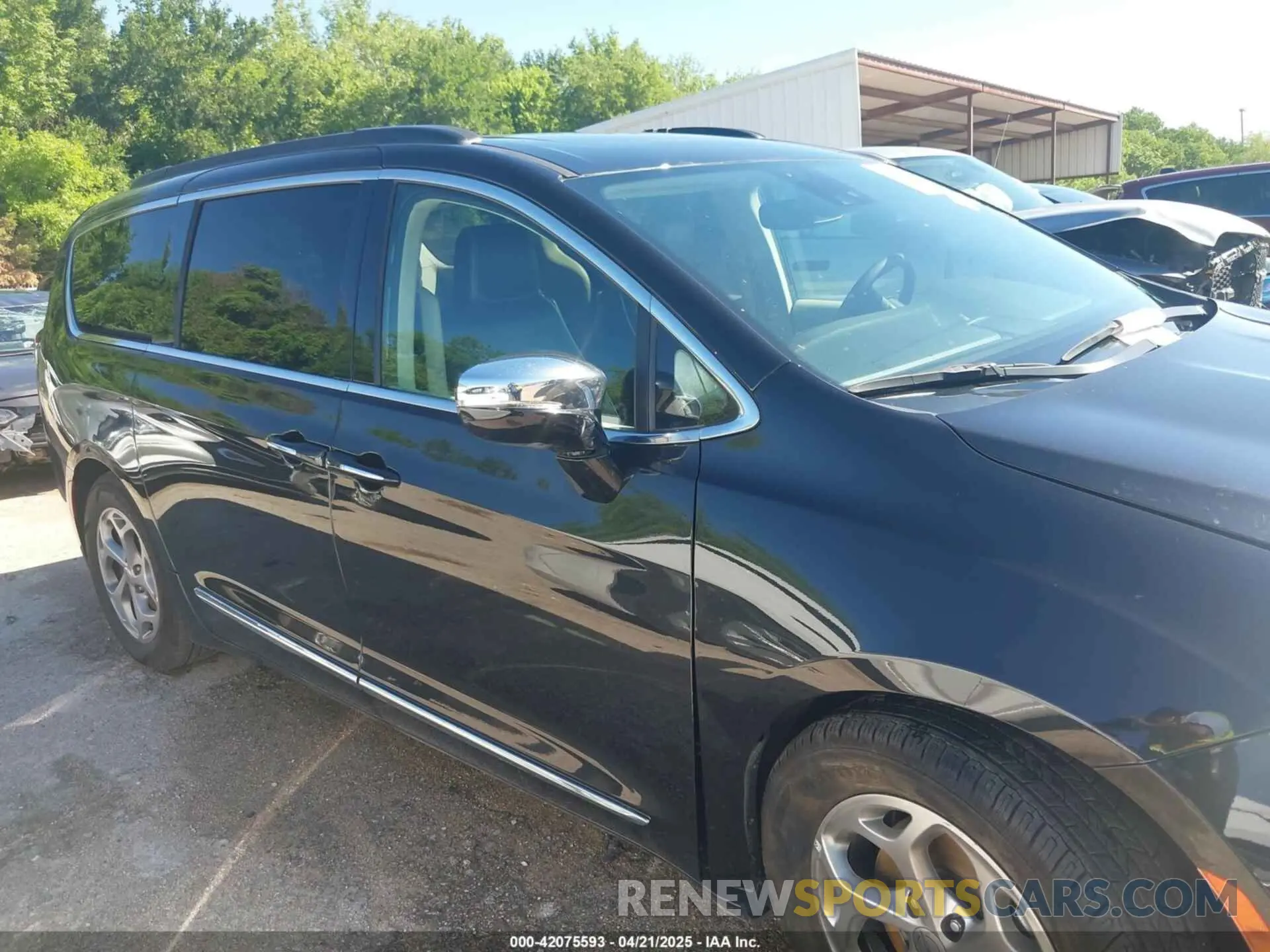 13 fotografías del automóvil dañado 2C4RC1GG0PR582107 CHRYSLER PACIFICA 2023