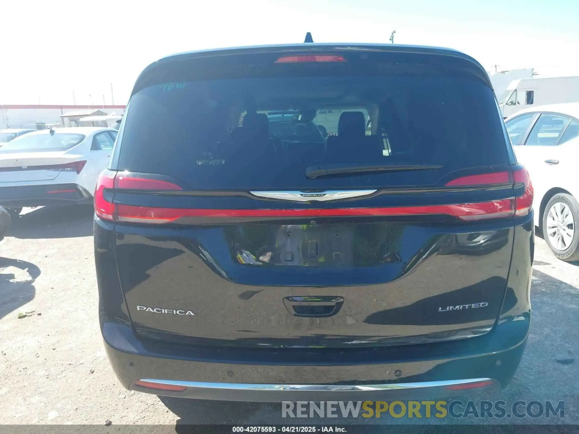 16 fotografías del automóvil dañado 2C4RC1GG0PR582107 CHRYSLER PACIFICA 2023