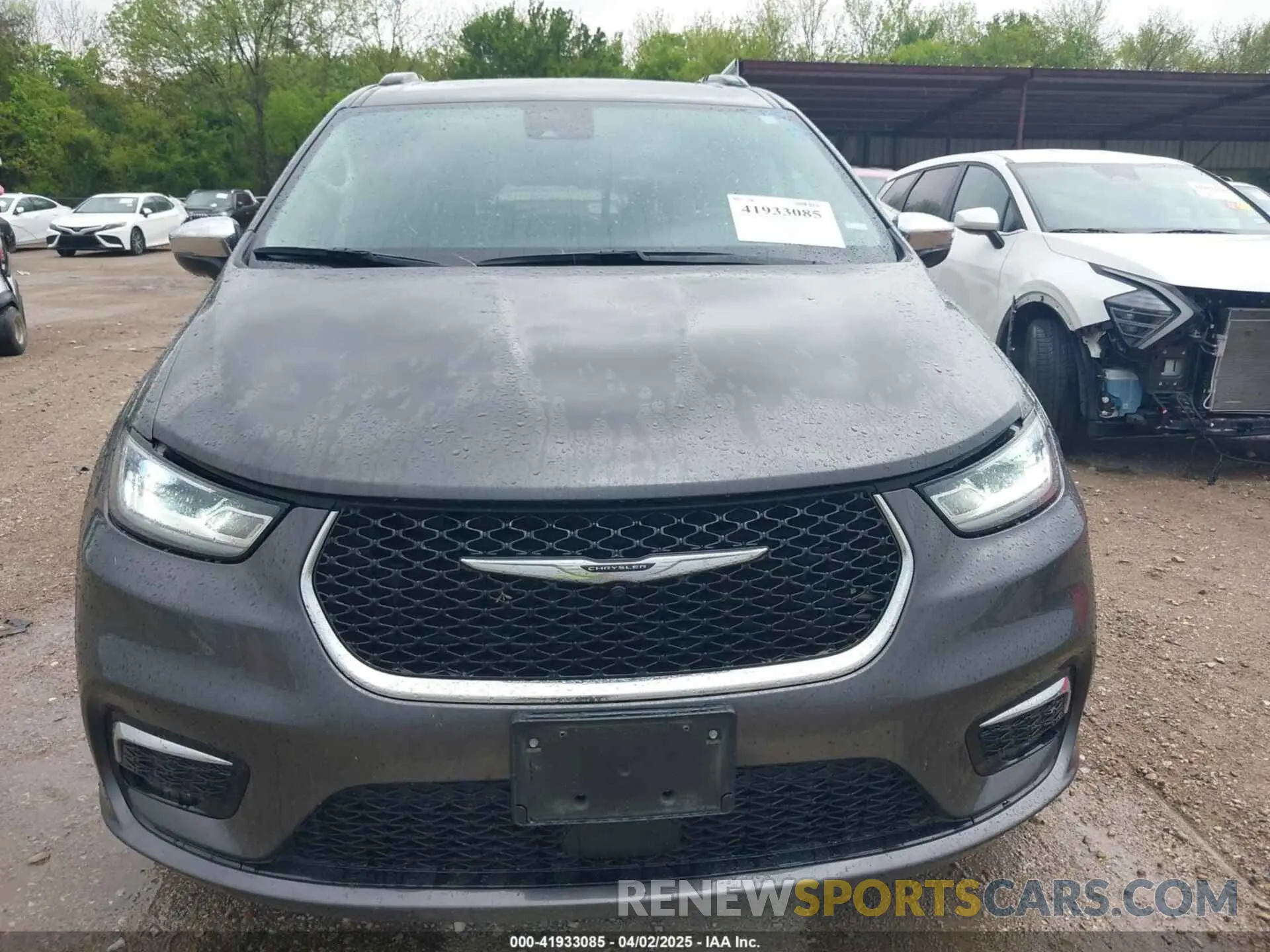 12 fotografías del automóvil dañado 2C4RC1GG3PR610904 CHRYSLER PACIFICA 2023