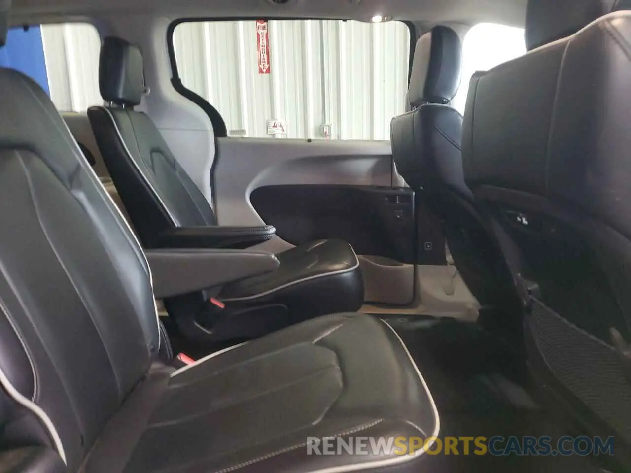 11 fotografías del automóvil dañado 2C4RC1GG4PR571482 CHRYSLER PACIFICA 2023