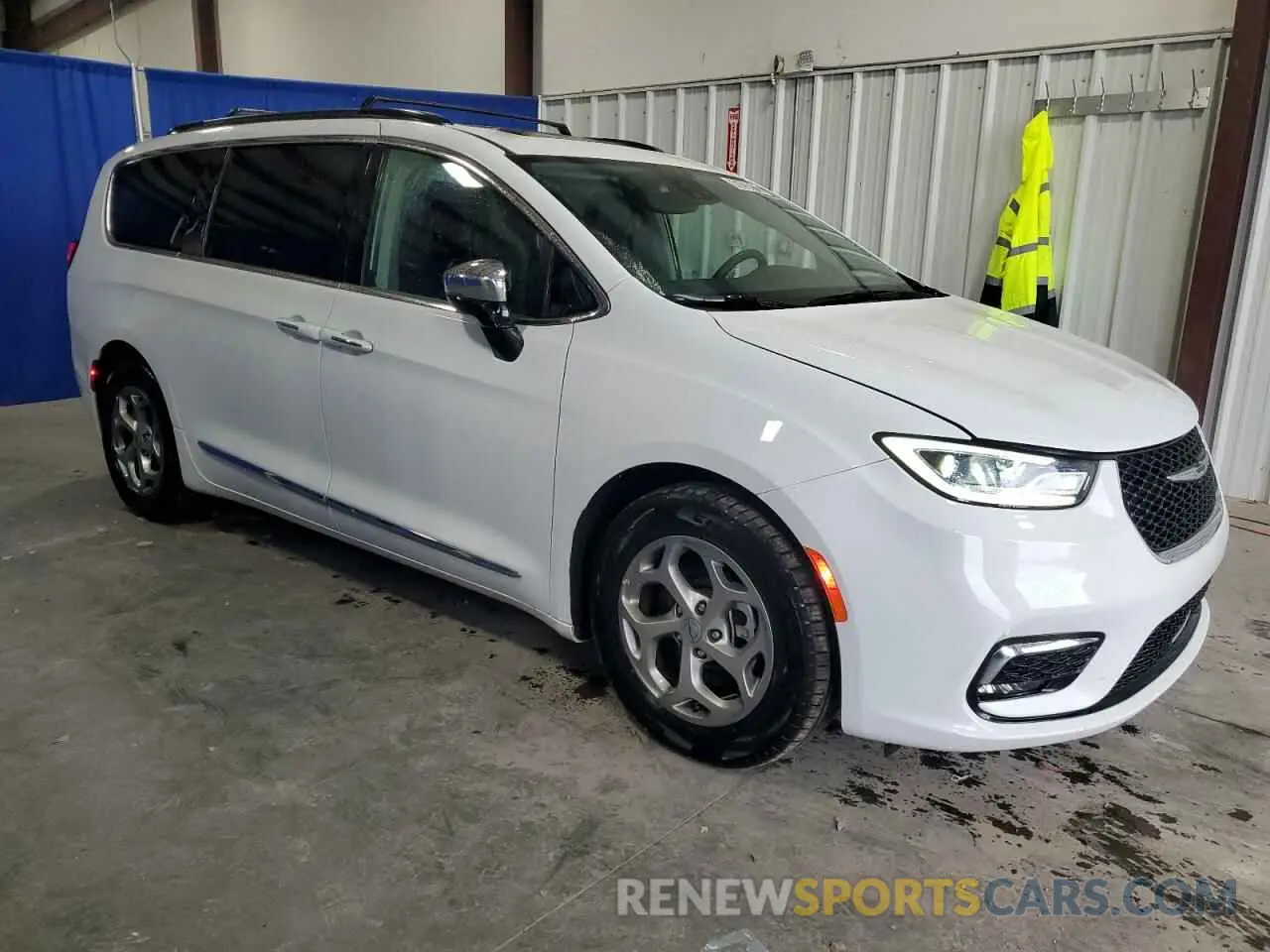 4 fotografías del automóvil dañado 2C4RC1GG4PR571482 CHRYSLER PACIFICA 2023