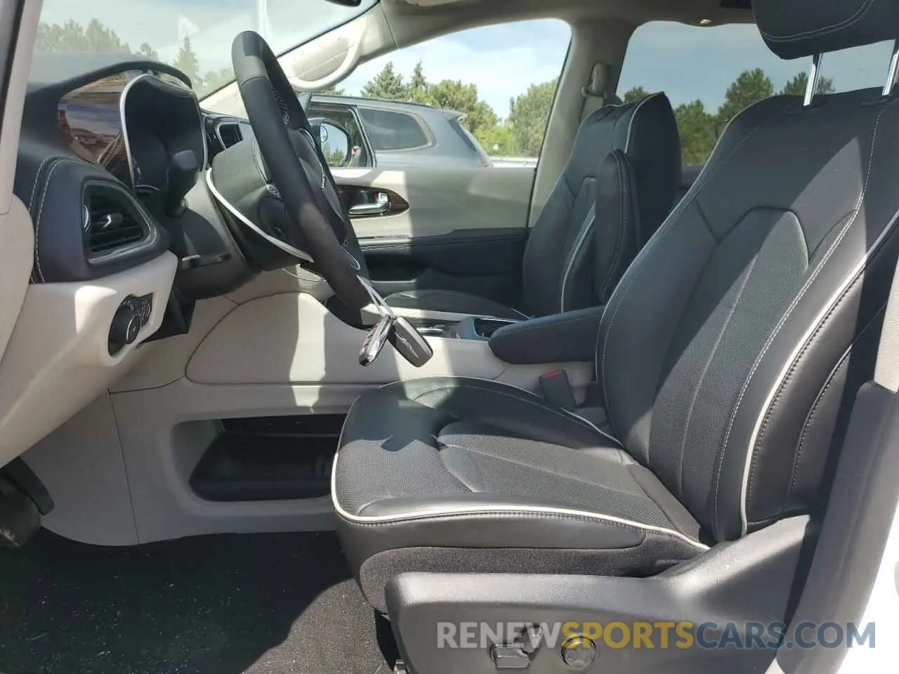 7 fotografías del automóvil dañado 2C4RC1GG6PR540492 CHRYSLER PACIFICA 2023