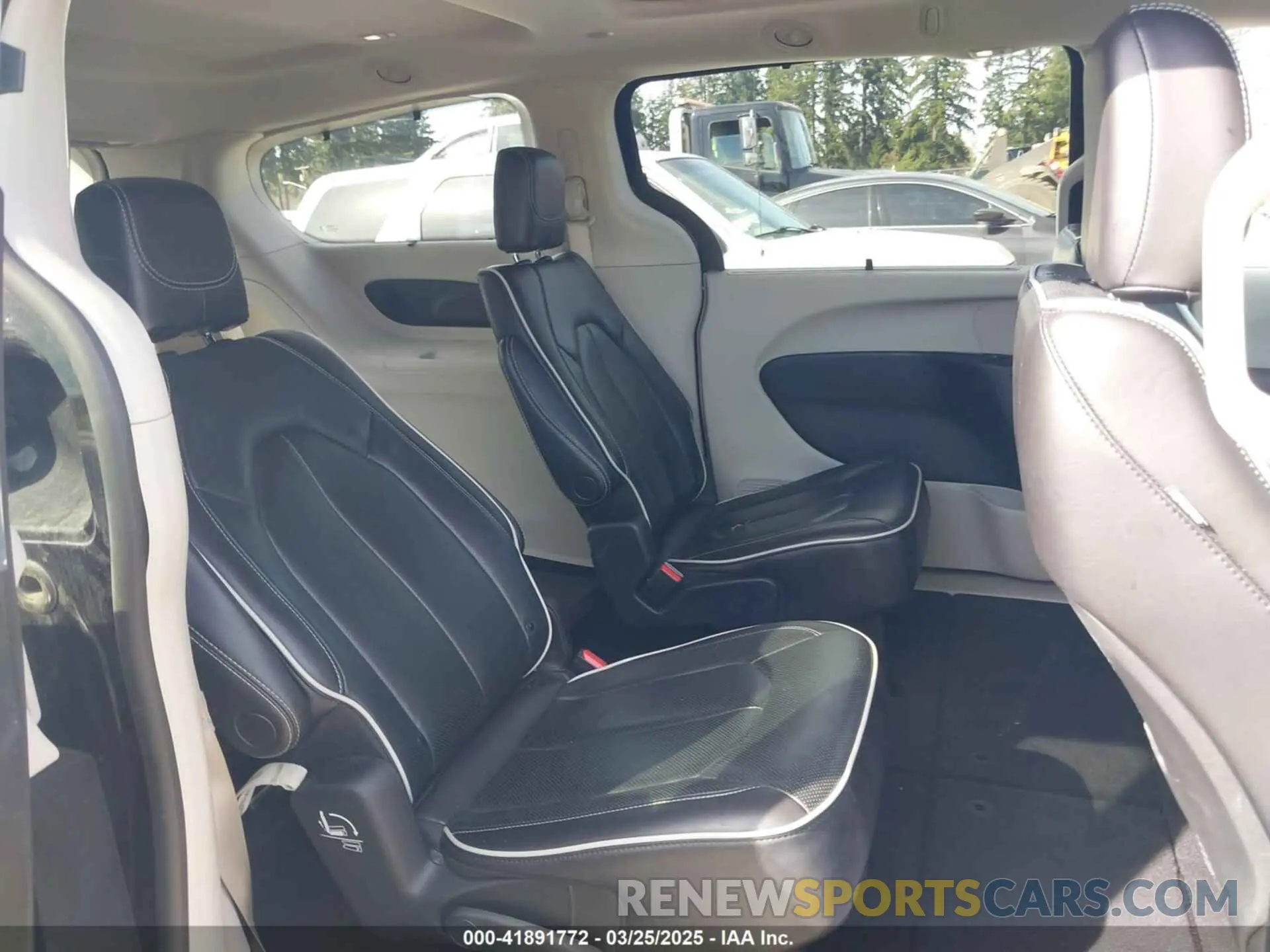 8 fotografías del automóvil dañado 2C4RC1GG9PR620028 CHRYSLER PACIFICA 2023