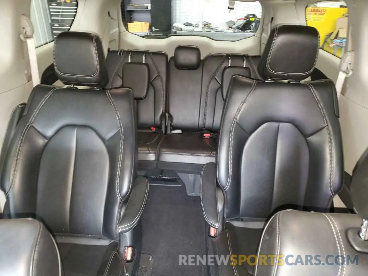 10 fotografías del automóvil dañado 2C4RC1L74PR575358 CHRYSLER PACIFICA 2023