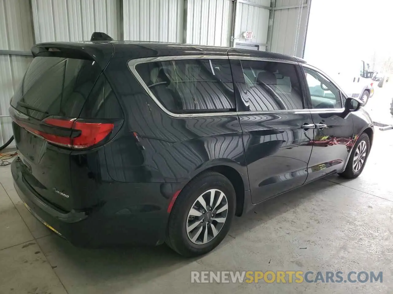 3 fotografías del automóvil dañado 2C4RC1L74PR575358 CHRYSLER PACIFICA 2023