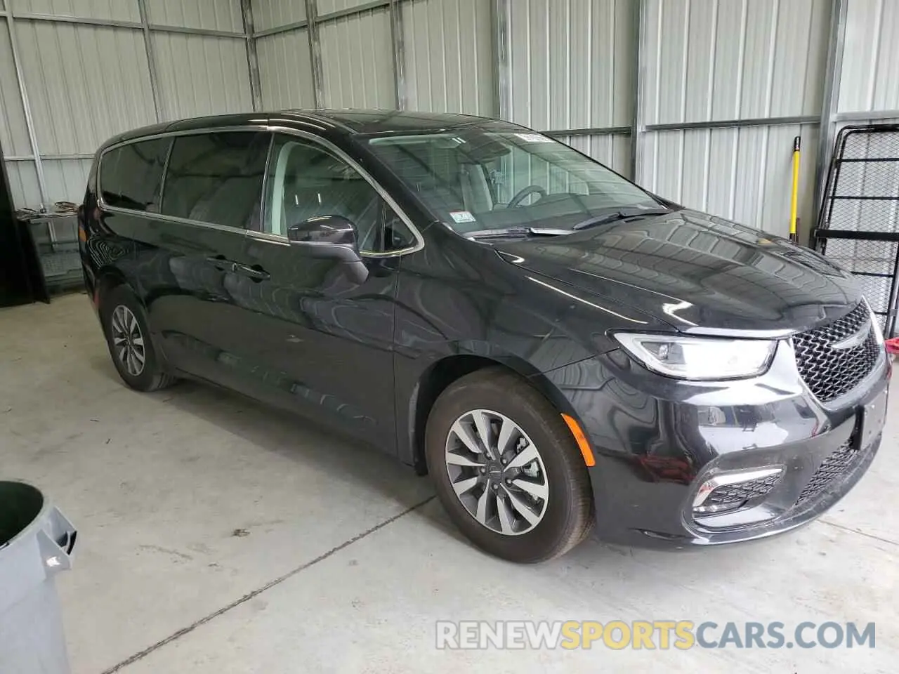 4 fotografías del automóvil dañado 2C4RC1L74PR575358 CHRYSLER PACIFICA 2023