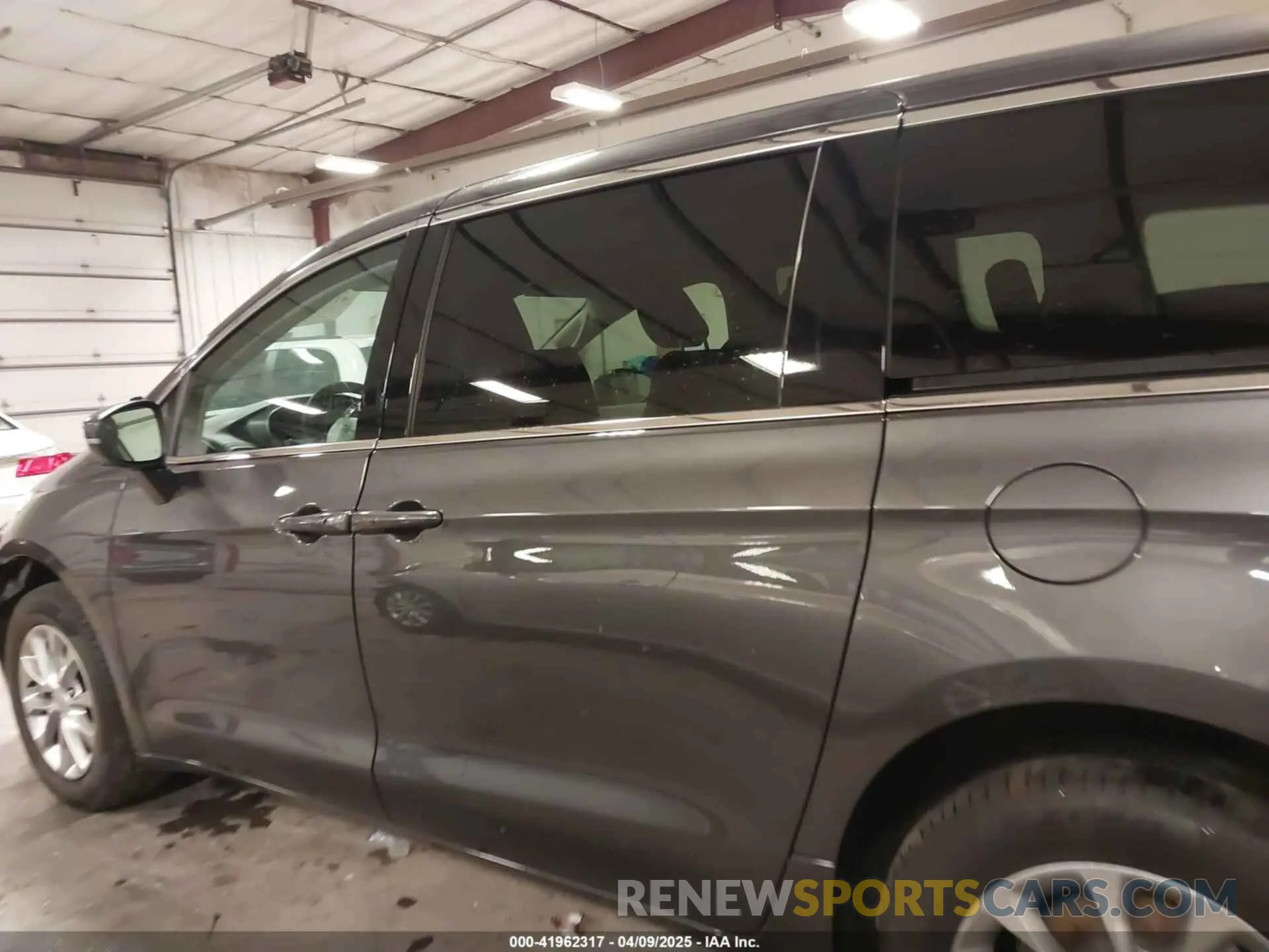 14 fotografías del automóvil dañado 2C4RC3BG3PR593105 CHRYSLER PACIFICA 2023