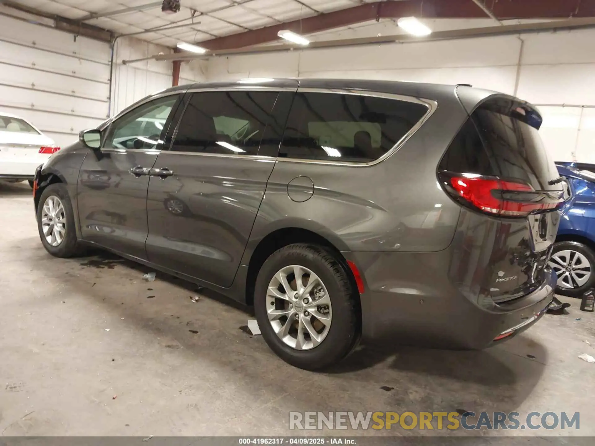 3 fotografías del automóvil dañado 2C4RC3BG3PR593105 CHRYSLER PACIFICA 2023