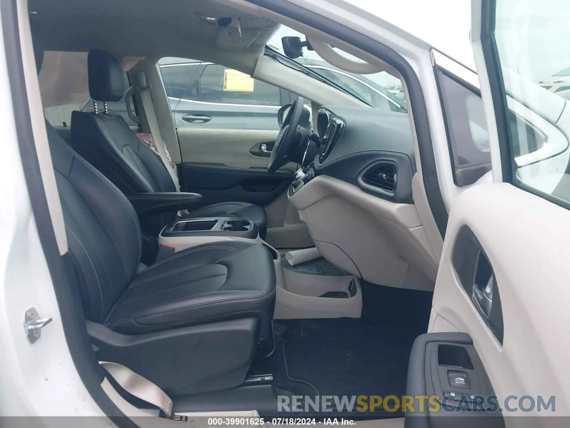5 fotografías del automóvil dañado 2C4RC3BG6PR545226 CHRYSLER PACIFICA 2023
