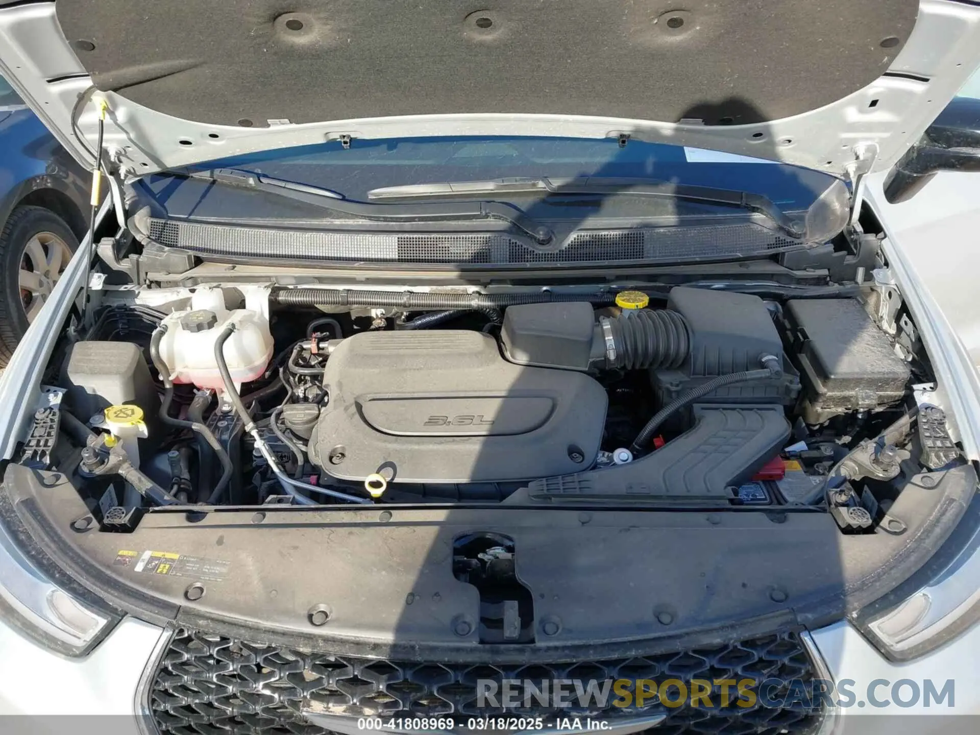 10 fotografías del automóvil dañado 2C4RC1BG0RR138963 CHRYSLER PACIFICA 2024