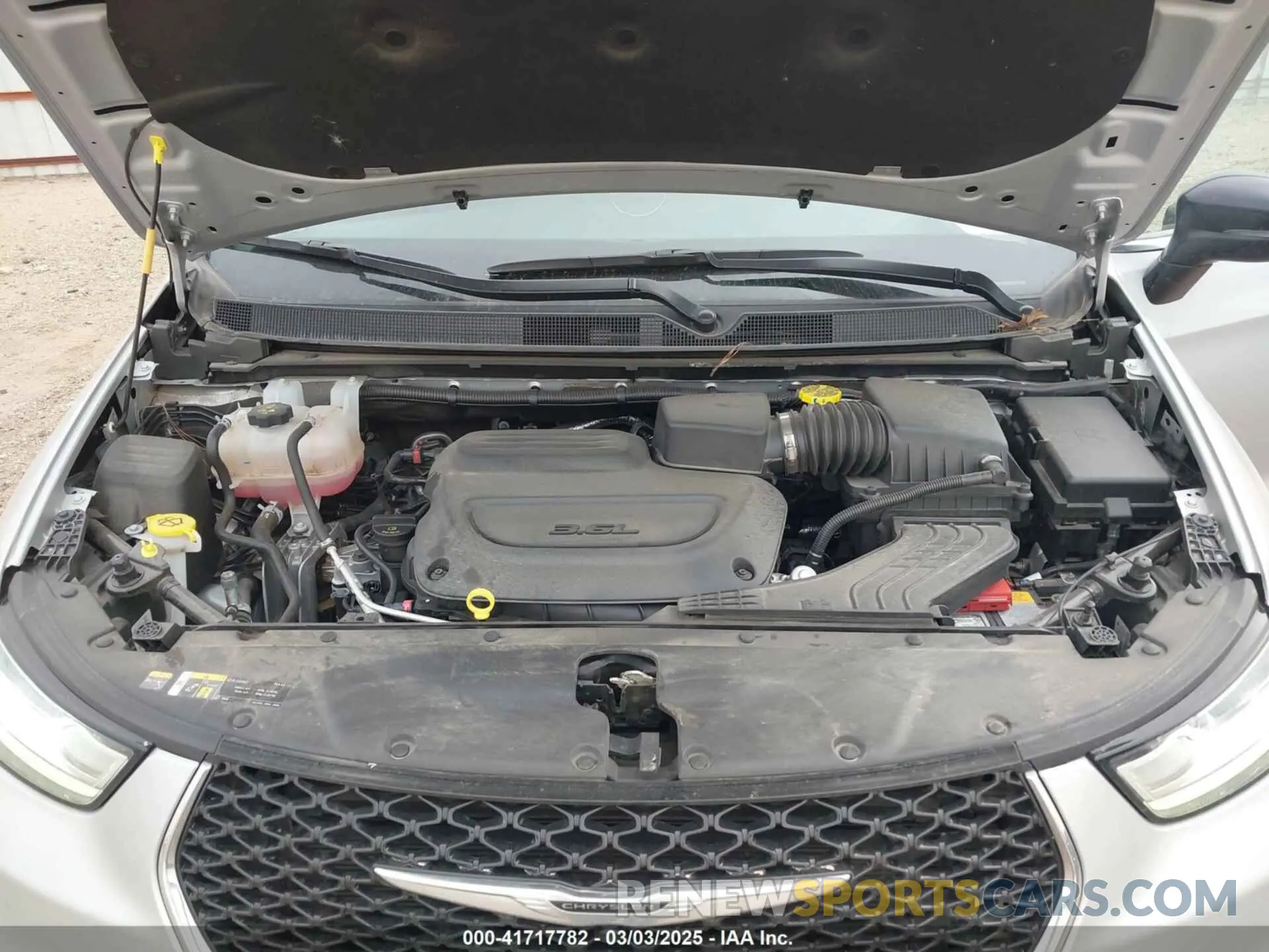 10 fotografías del automóvil dañado 2C4RC1BG0RR143466 CHRYSLER PACIFICA 2024