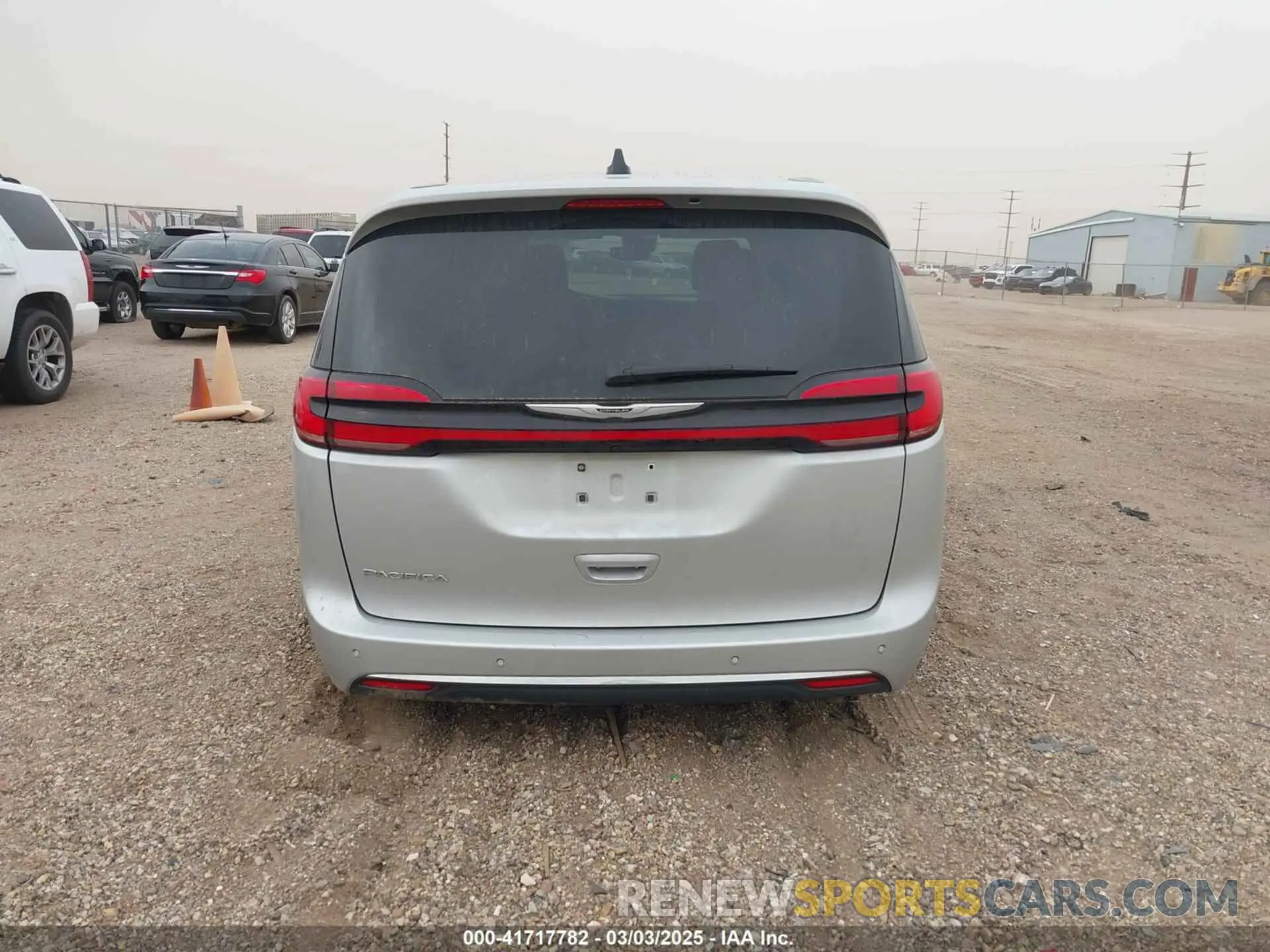 17 fotografías del automóvil dañado 2C4RC1BG0RR143466 CHRYSLER PACIFICA 2024