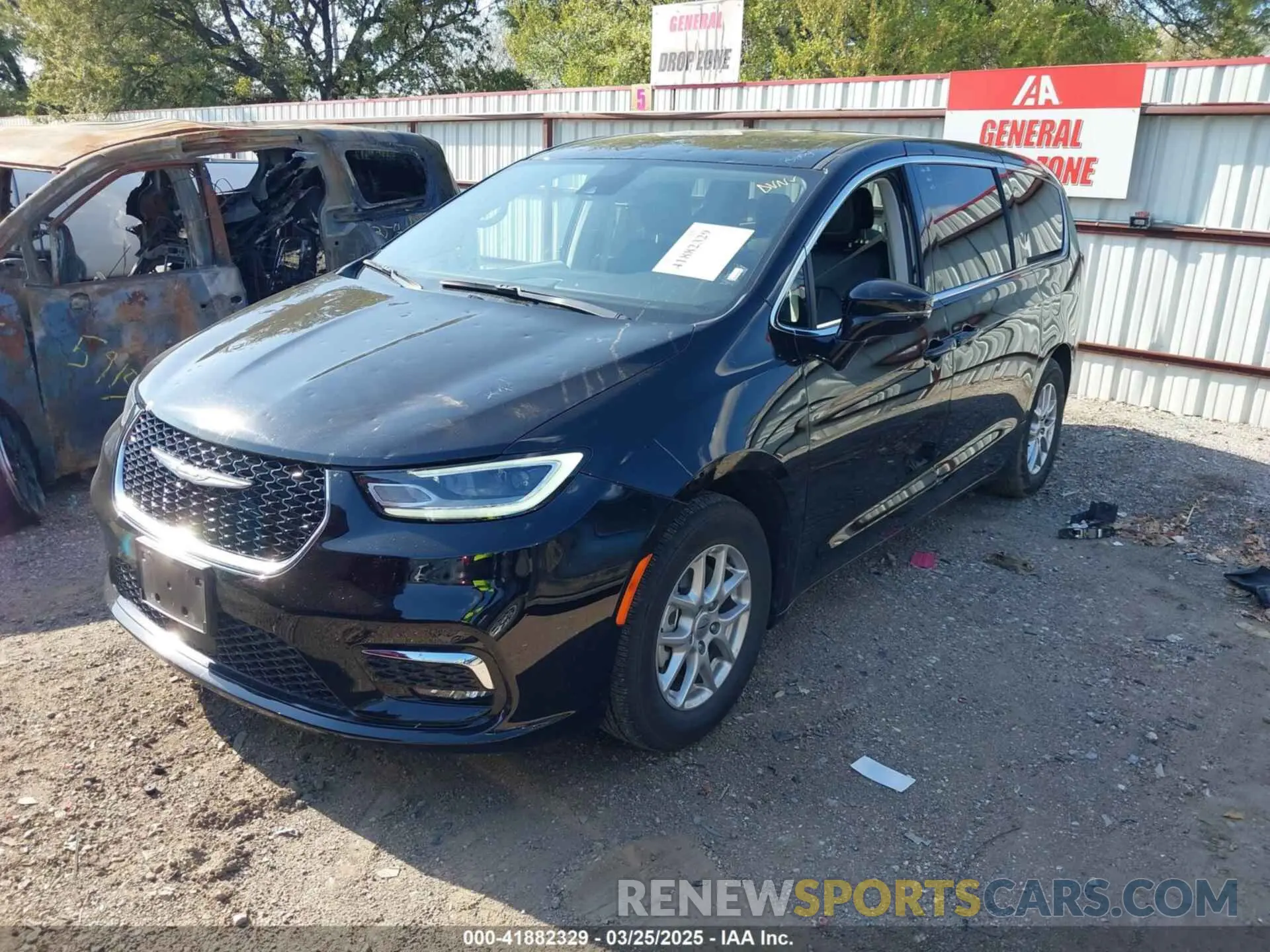 2 fotografías del automóvil dañado 2C4RC1BG0RR162311 CHRYSLER PACIFICA 2024