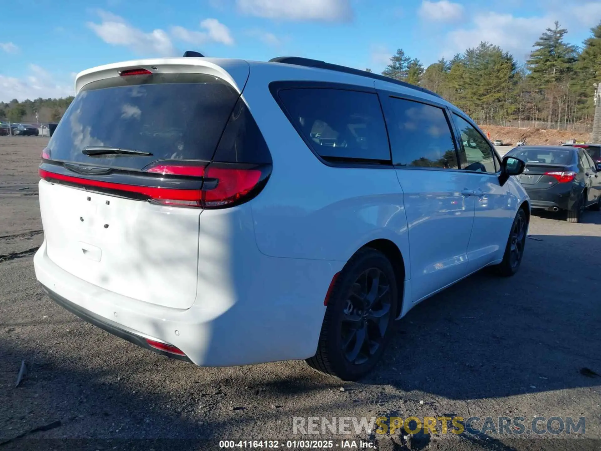 4 fotografías del automóvil dañado 2C4RC1BG1RR133707 CHRYSLER PACIFICA 2024