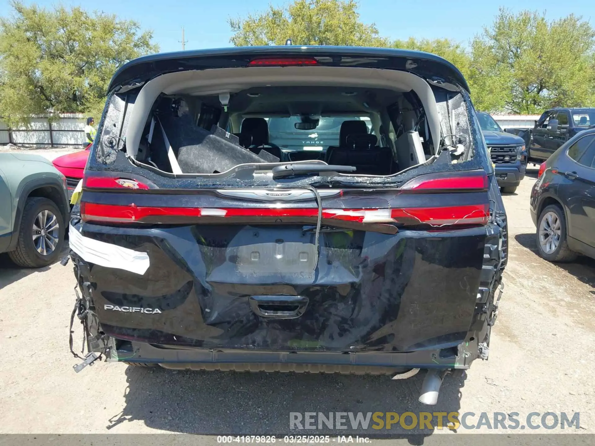17 fotografías del automóvil dañado 2C4RC1BG1RR148935 CHRYSLER PACIFICA 2024