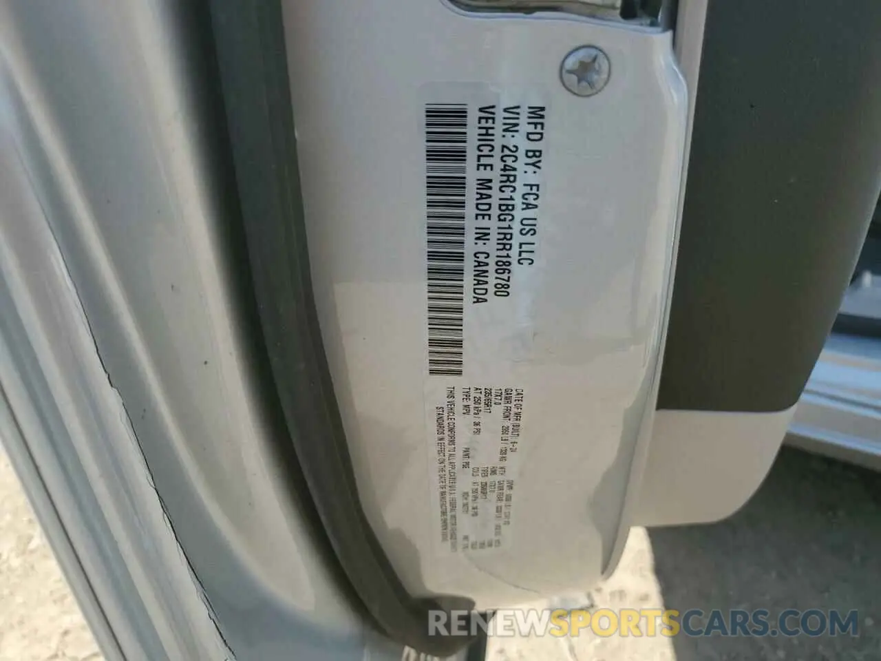 12 fotografías del automóvil dañado 2C4RC1BG1RR186780 CHRYSLER PACIFICA 2024