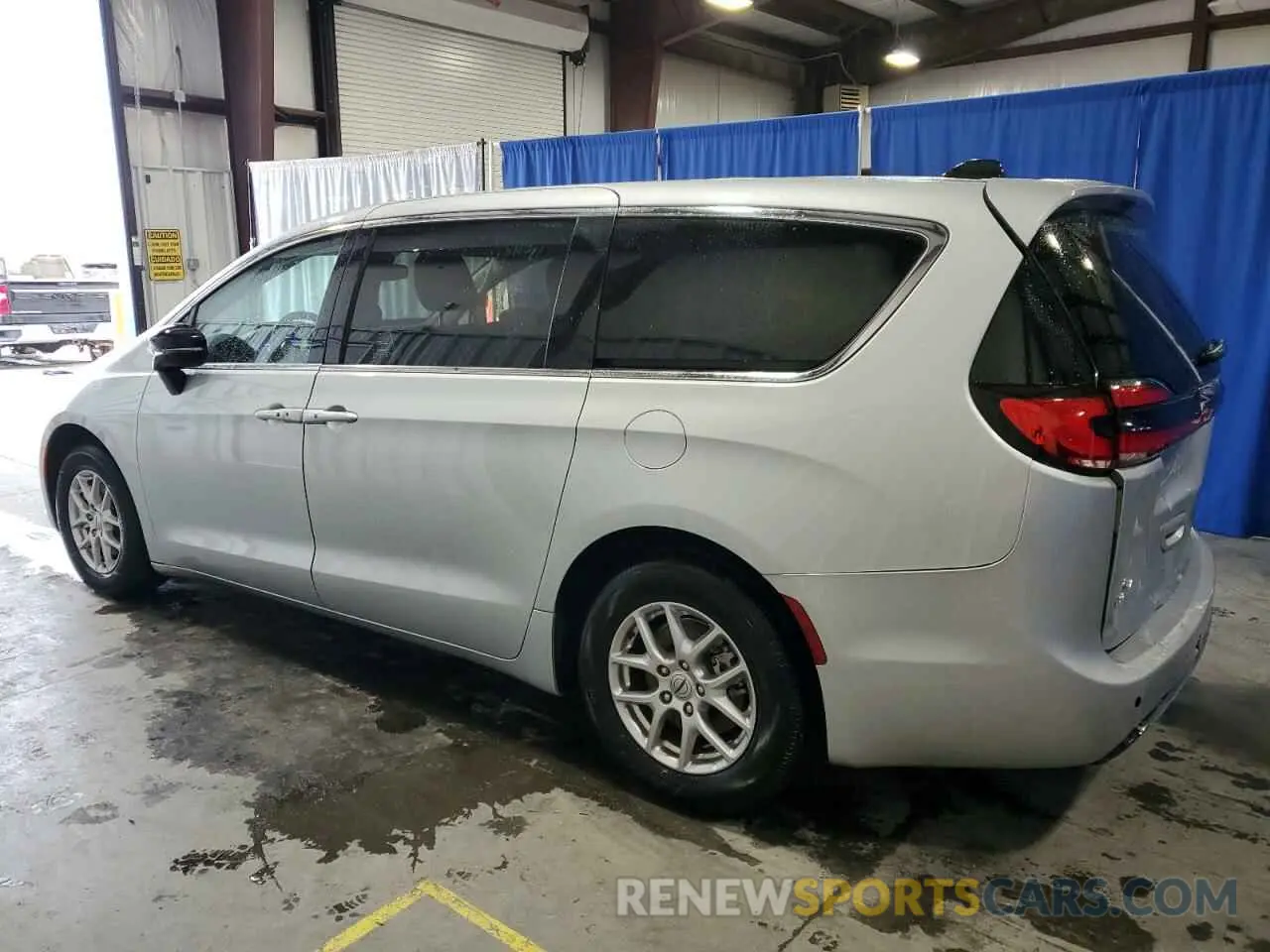 2 fotografías del automóvil dañado 2C4RC1BG2RR145364 CHRYSLER PACIFICA 2024