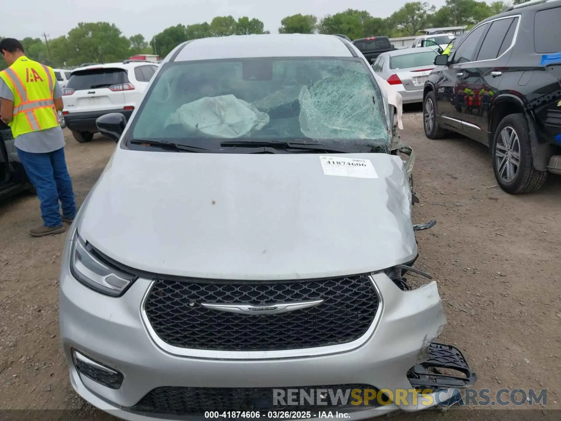11 fotografías del automóvil dañado 2C4RC1BG2RR155439 CHRYSLER PACIFICA 2024