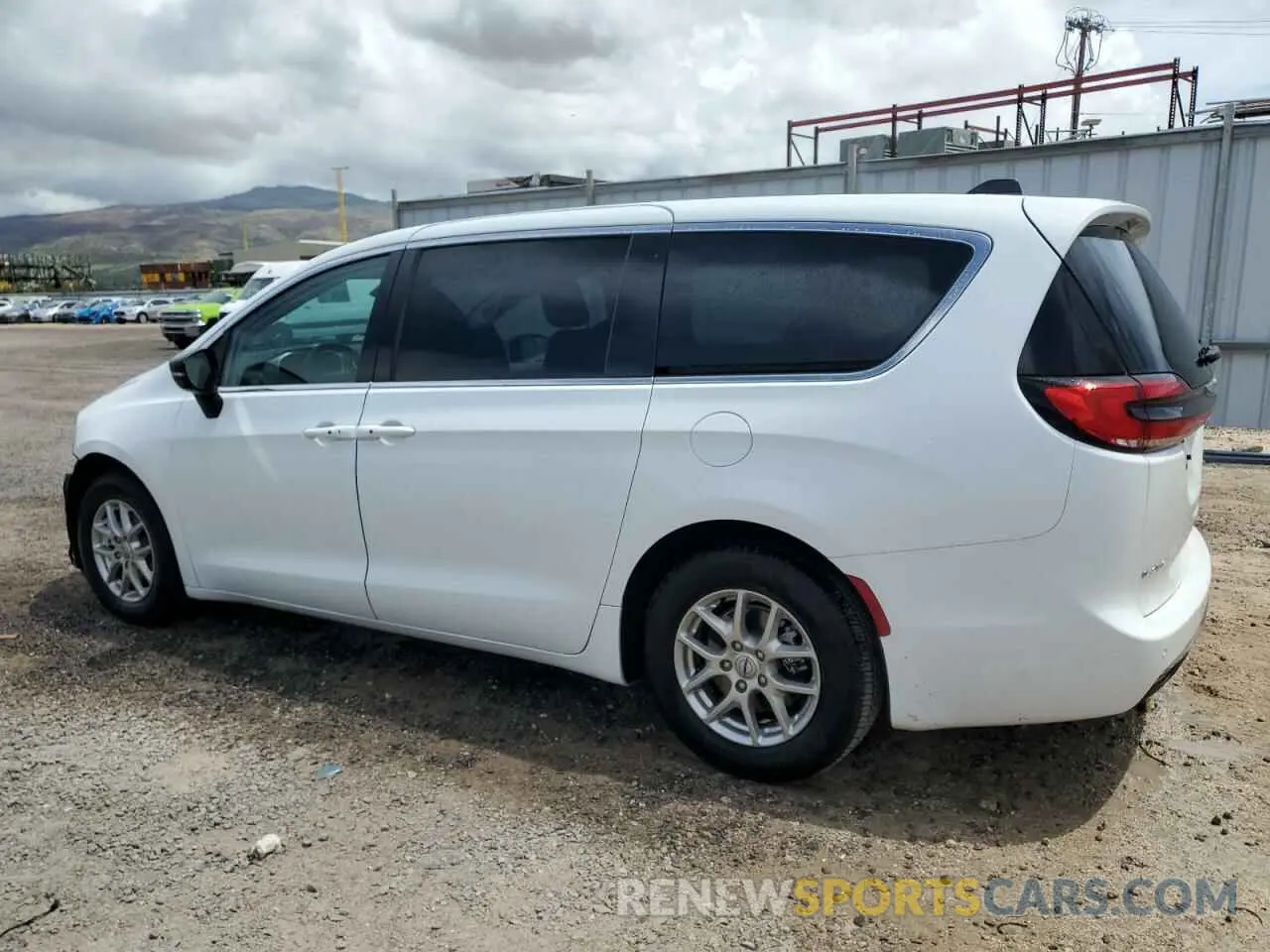 2 fotografías del automóvil dañado 2C4RC1BG2RR156395 CHRYSLER PACIFICA 2024