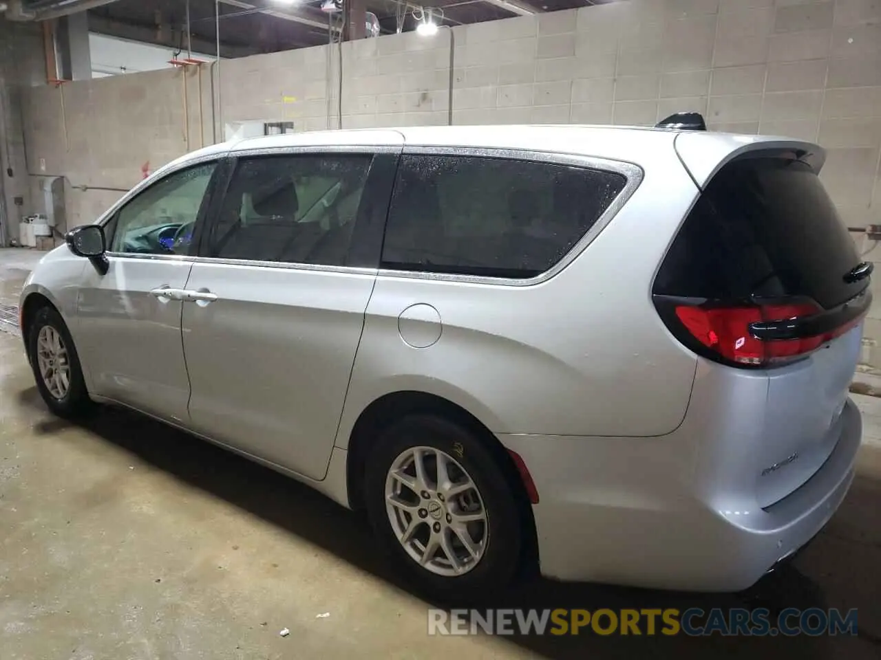 2 fotografías del automóvil dañado 2C4RC1BG2RR156445 CHRYSLER PACIFICA 2024