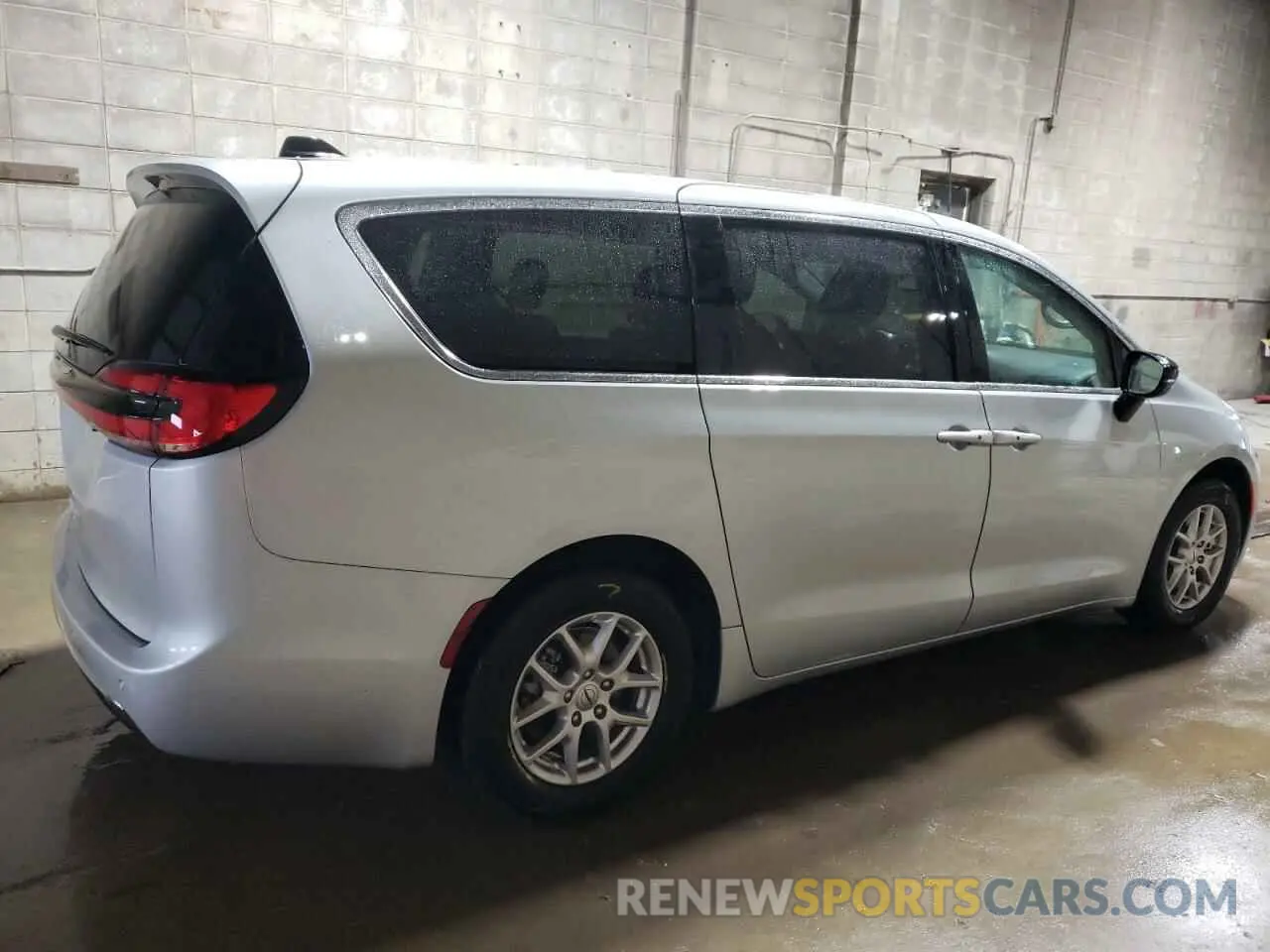 3 fotografías del automóvil dañado 2C4RC1BG2RR156445 CHRYSLER PACIFICA 2024