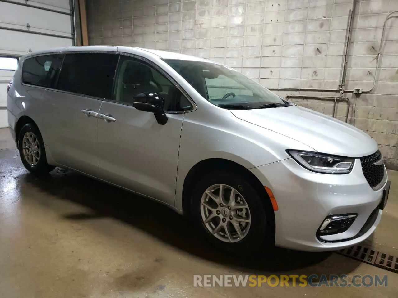 4 fotografías del automóvil dañado 2C4RC1BG2RR156445 CHRYSLER PACIFICA 2024