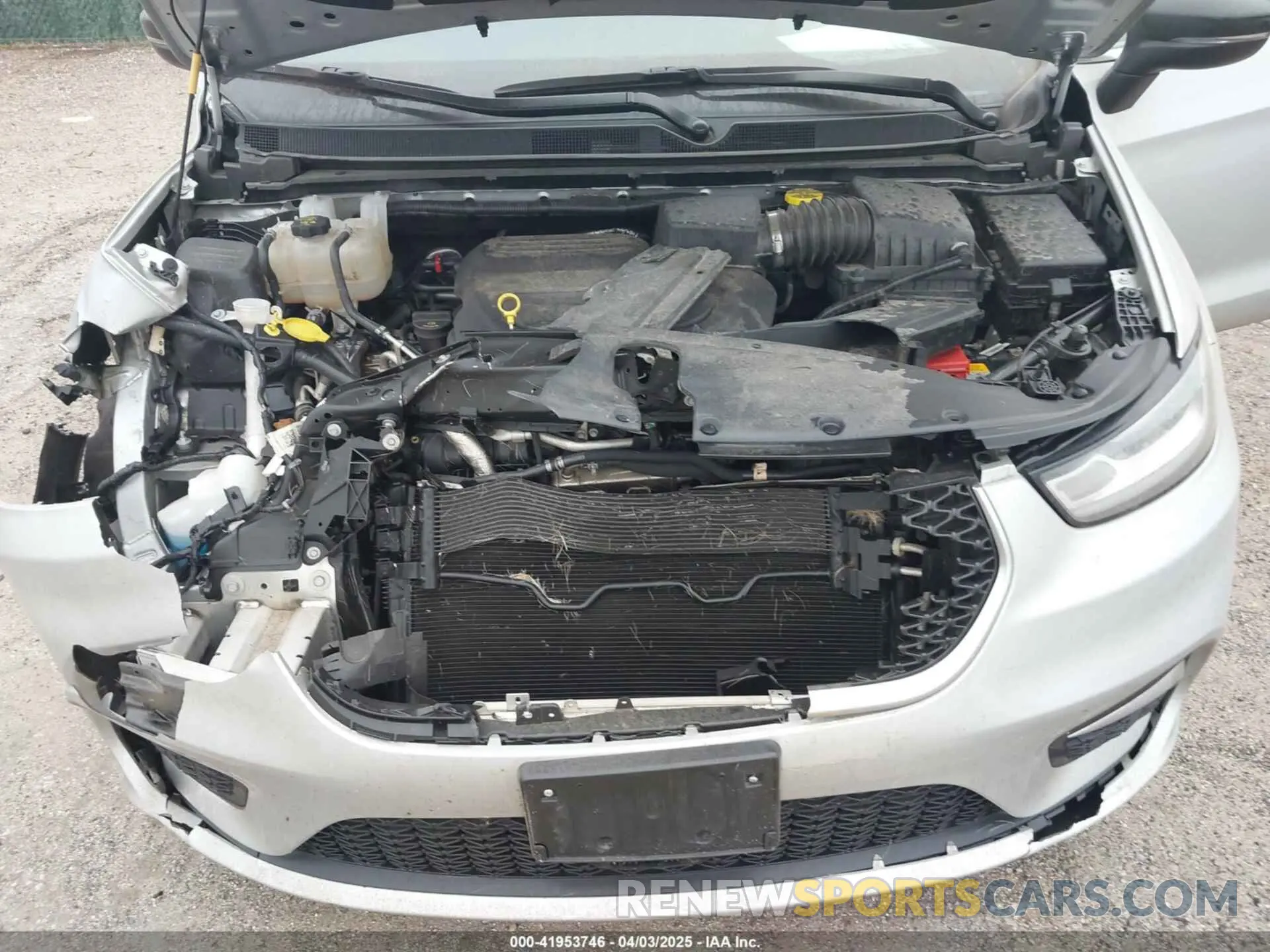 10 fotografías del automóvil dañado 2C4RC1BG3RR133286 CHRYSLER PACIFICA 2024