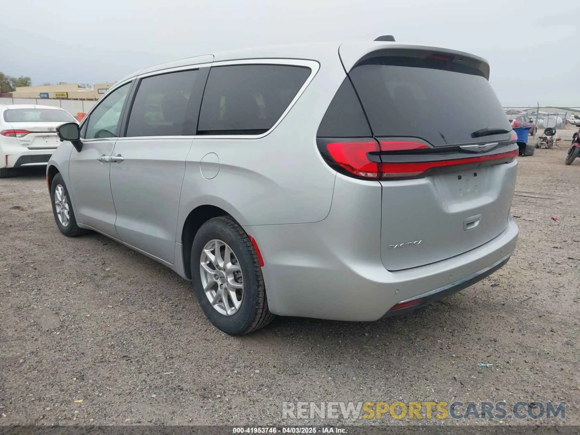 3 fotografías del automóvil dañado 2C4RC1BG3RR133286 CHRYSLER PACIFICA 2024