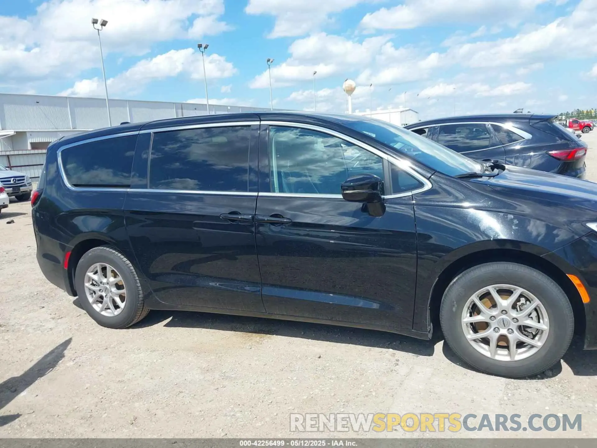 14 fotografías del automóvil dañado 2C4RC1BG3RR143669 CHRYSLER PACIFICA 2024