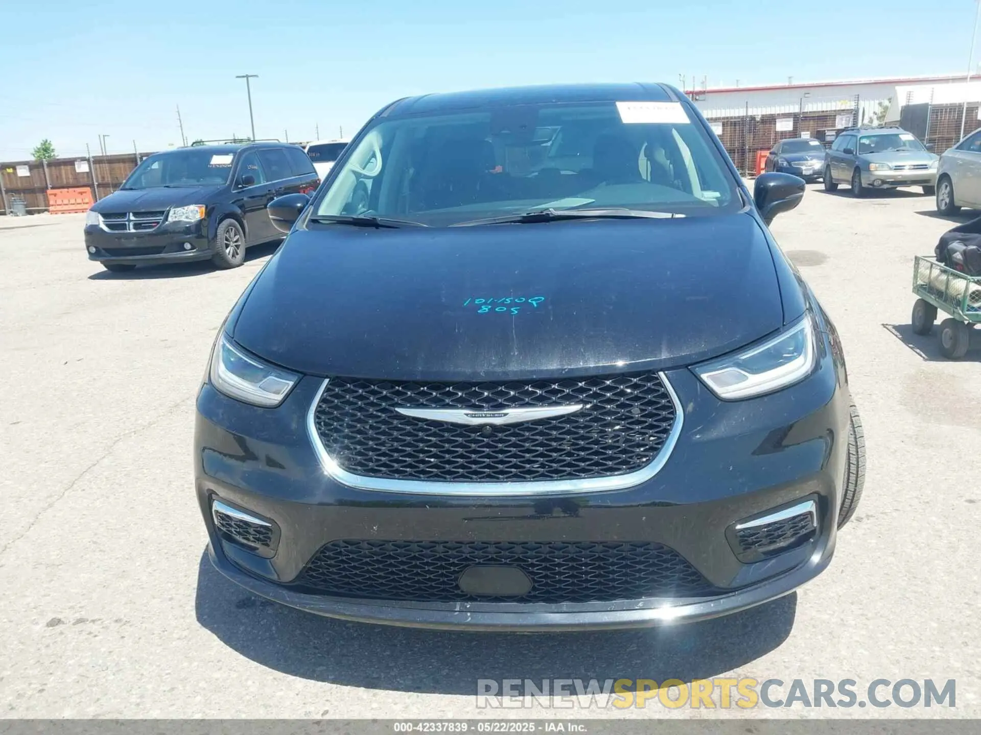 12 fotografías del automóvil dañado 2C4RC1BG3RR162402 CHRYSLER PACIFICA 2024
