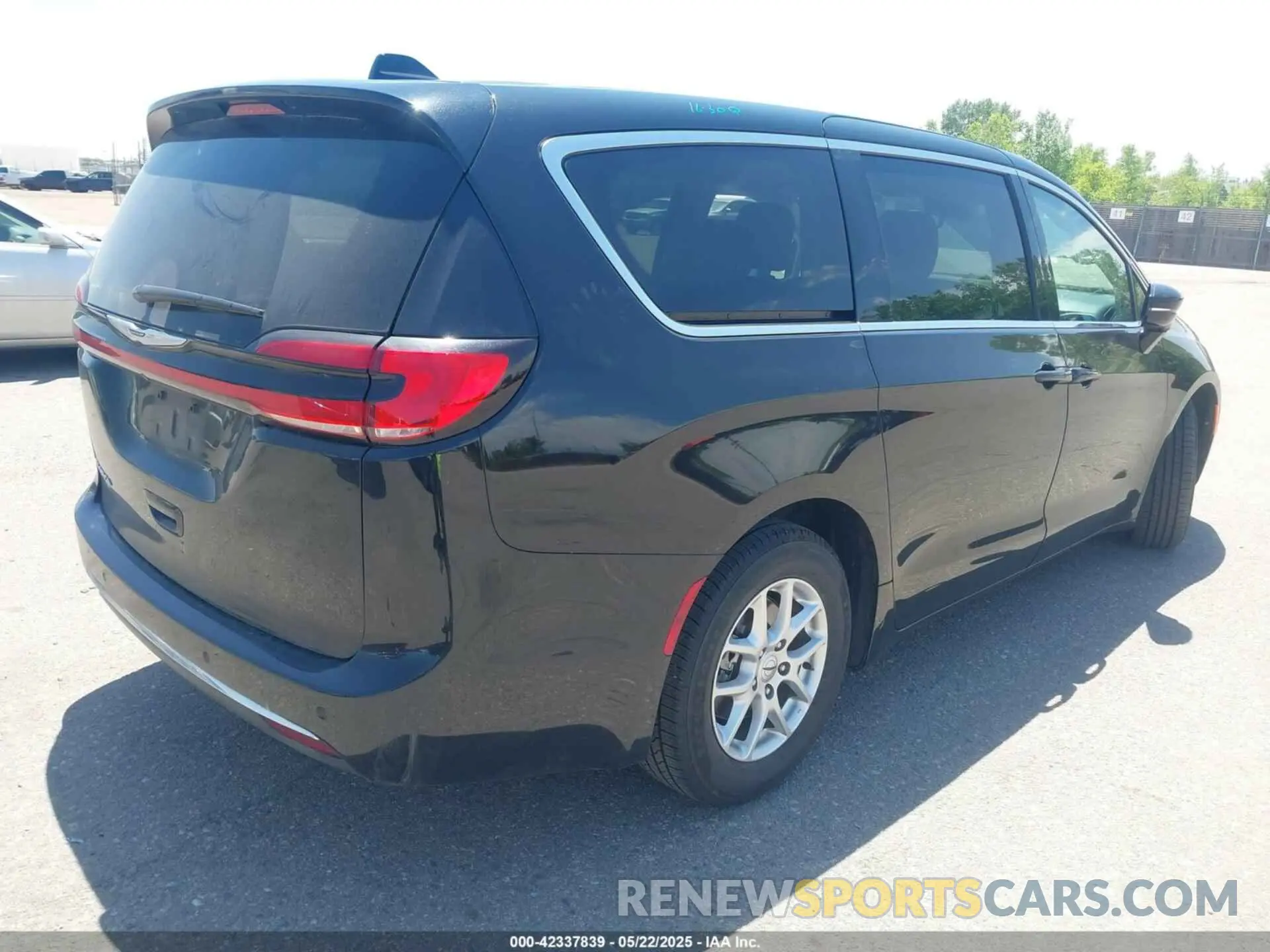 4 fotografías del automóvil dañado 2C4RC1BG3RR162402 CHRYSLER PACIFICA 2024