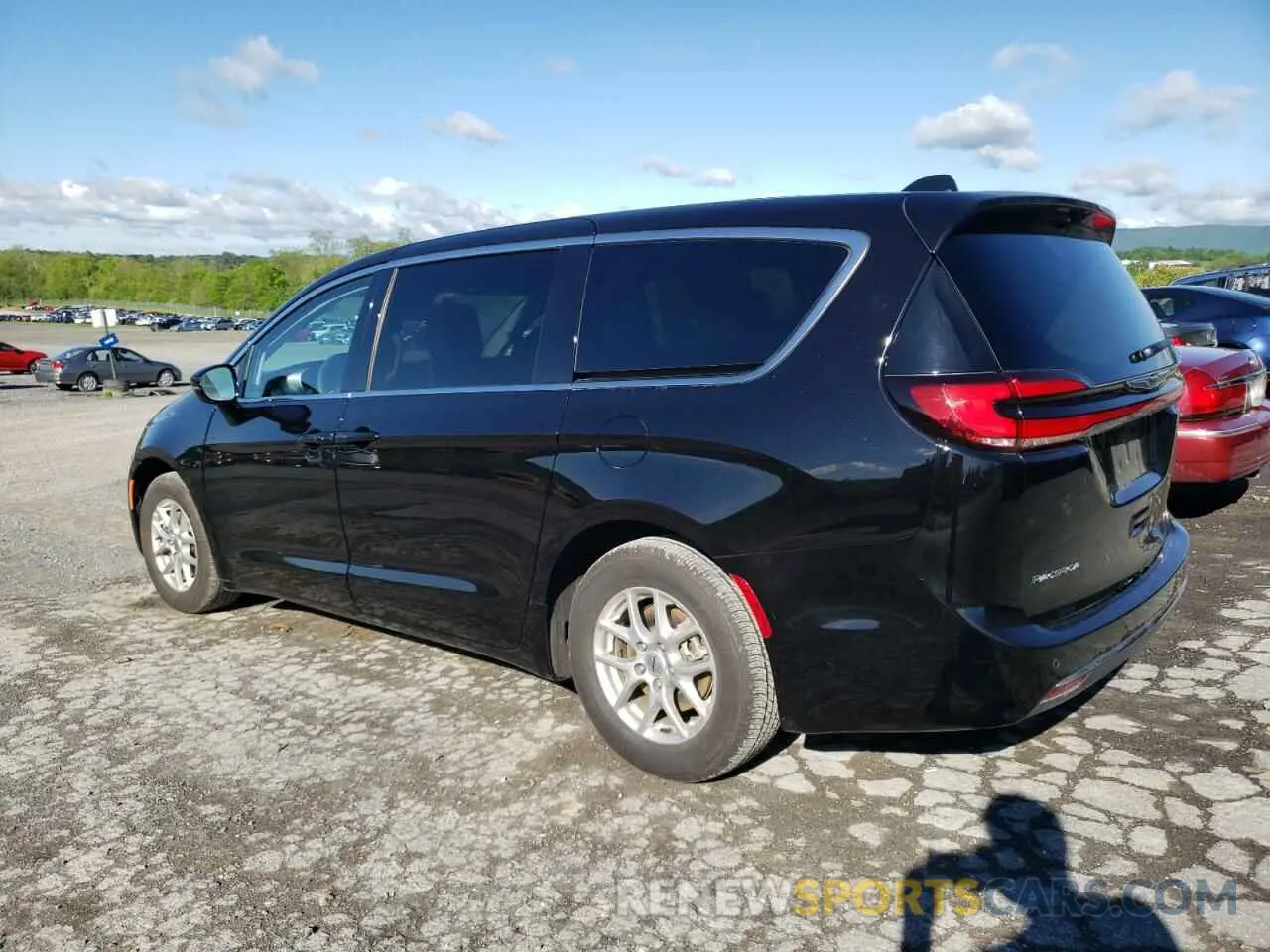 2 fotografías del automóvil dañado 2C4RC1BG3RR163081 CHRYSLER PACIFICA 2024