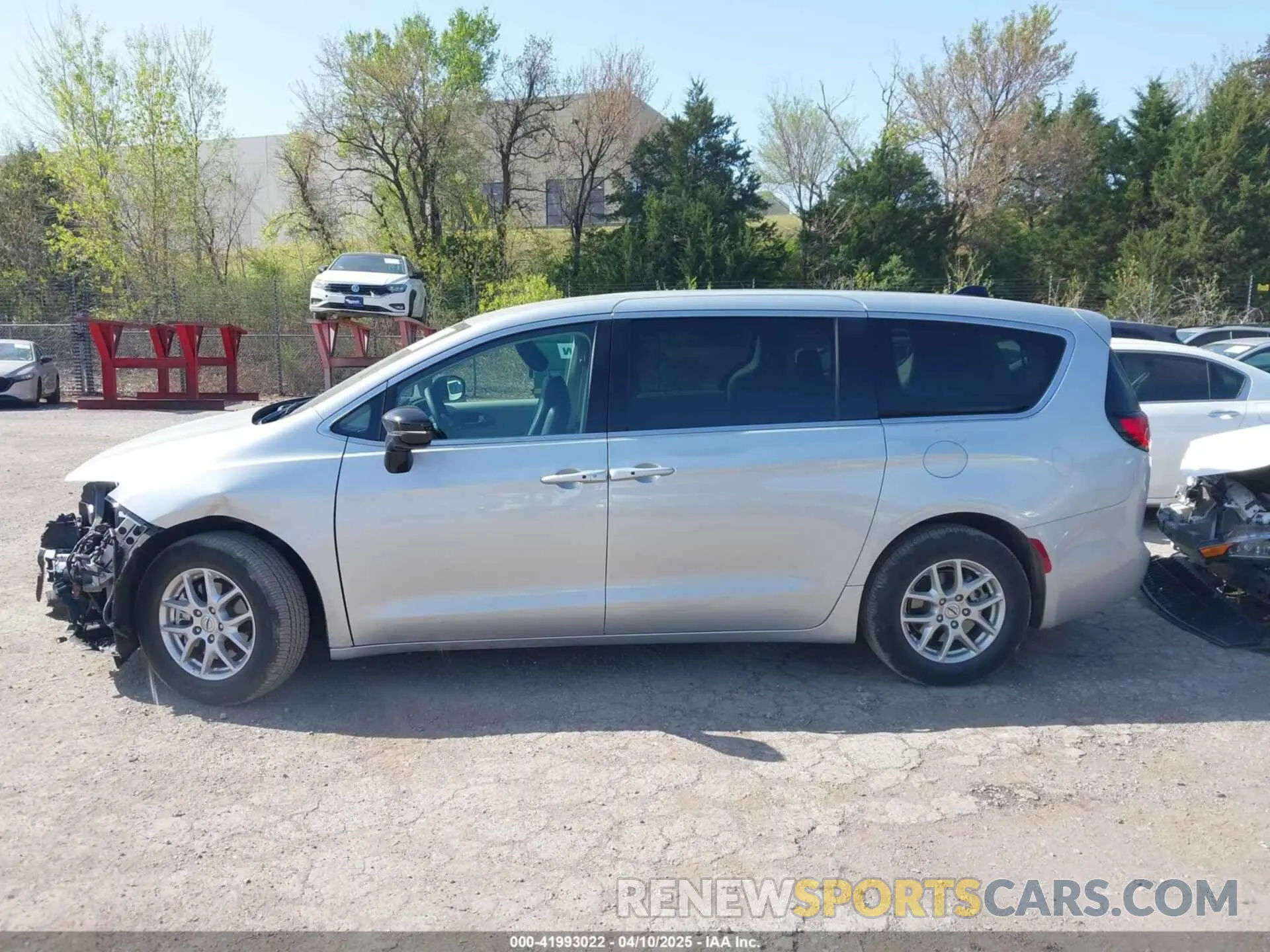 15 fotografías del automóvil dañado 2C4RC1BG3RR179345 CHRYSLER PACIFICA 2024