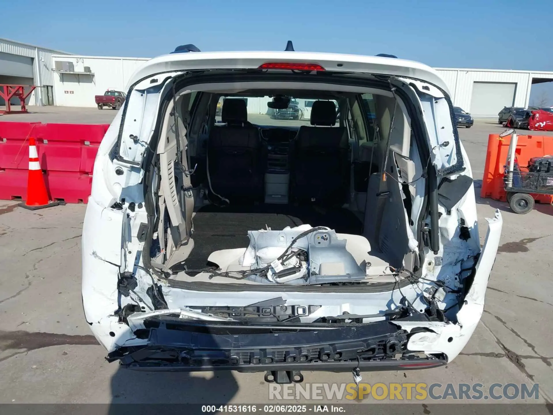 6 fotografías del automóvil dañado 2C4RC1BG3RR183878 CHRYSLER PACIFICA 2024