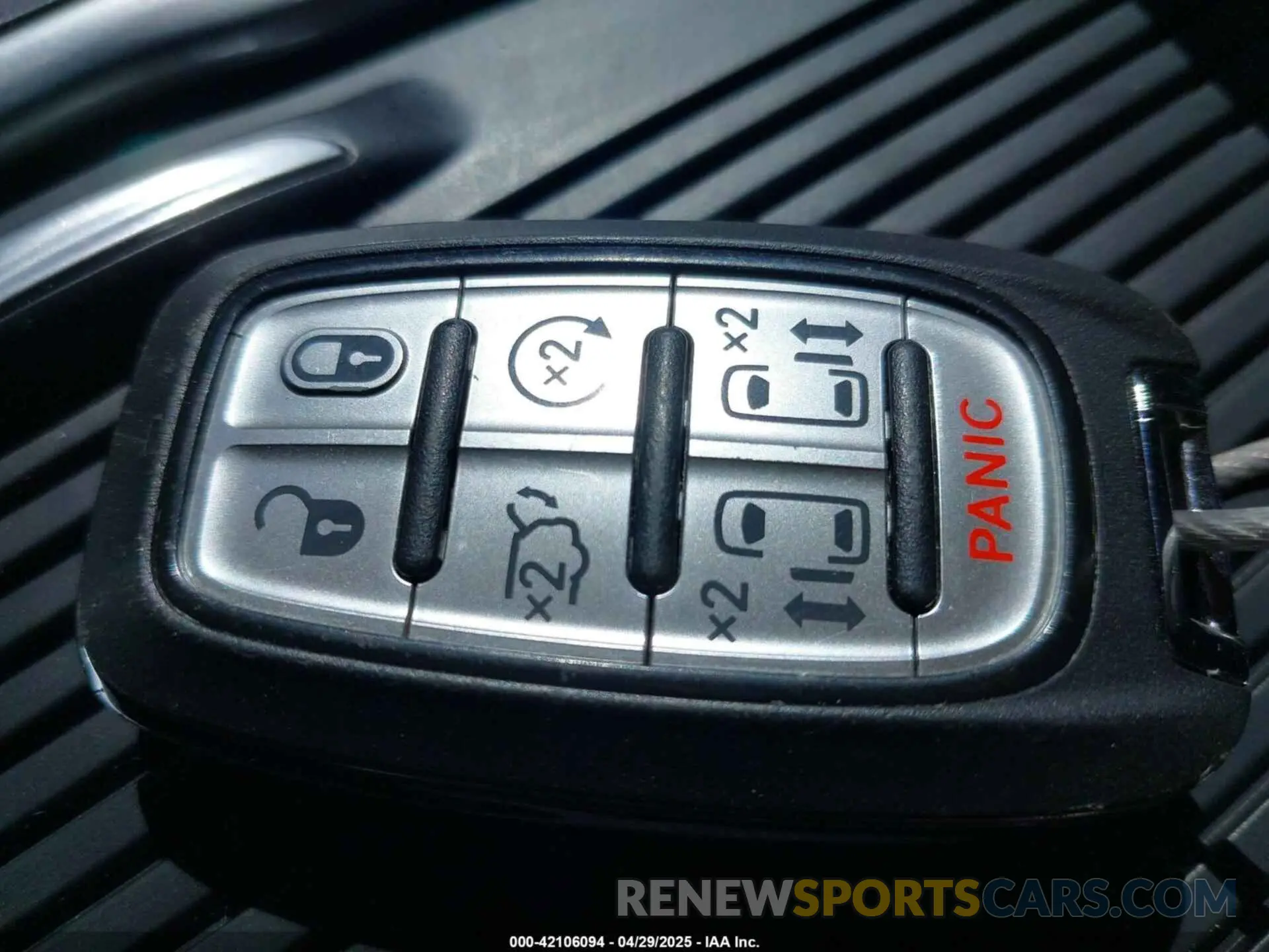 11 fotografías del automóvil dañado 2C4RC1BG4RR129831 CHRYSLER PACIFICA 2024