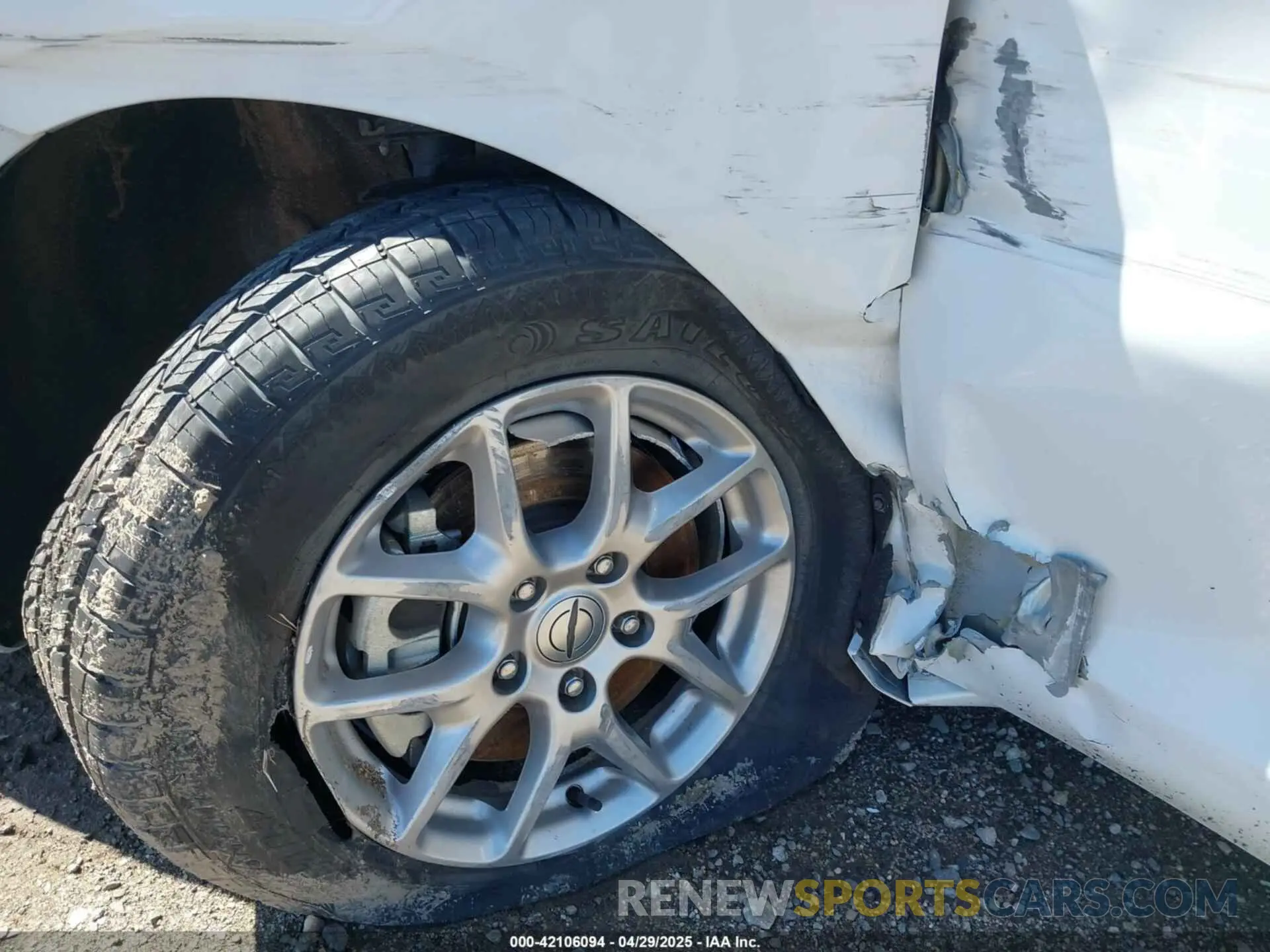 12 fotografías del automóvil dañado 2C4RC1BG4RR129831 CHRYSLER PACIFICA 2024