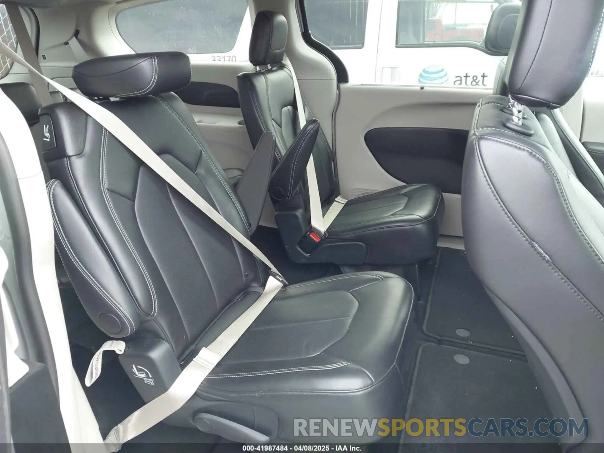 8 fotografías del automóvil dañado 2C4RC1BG4RR159301 CHRYSLER PACIFICA 2024