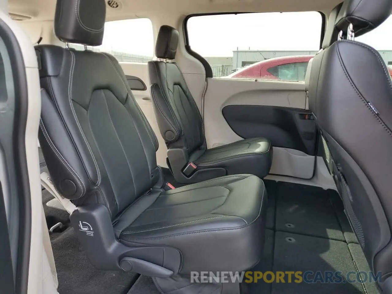 11 fotografías del automóvil dañado 2C4RC1BG4RR178897 CHRYSLER PACIFICA 2024