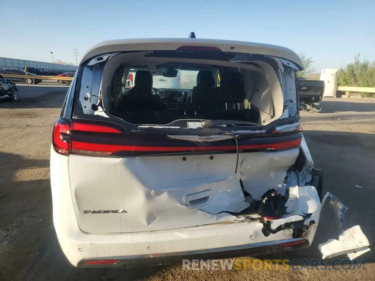 6 fotografías del automóvil dañado 2C4RC1BG5RR106395 CHRYSLER PACIFICA 2024