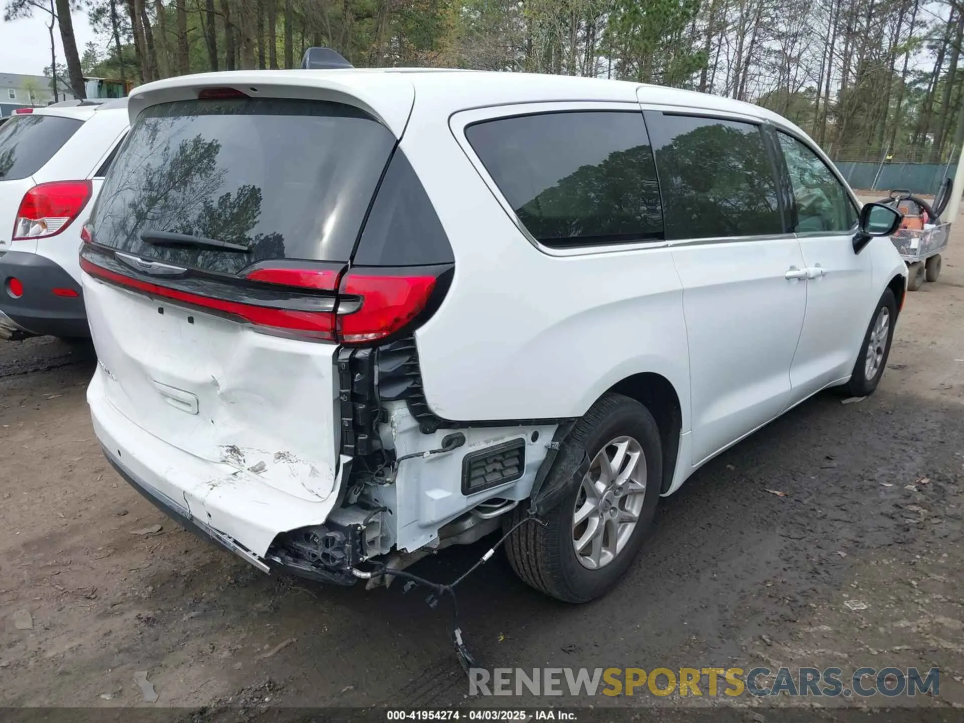 4 fotografías del automóvil dañado 2C4RC1BG5RR125223 CHRYSLER PACIFICA 2024